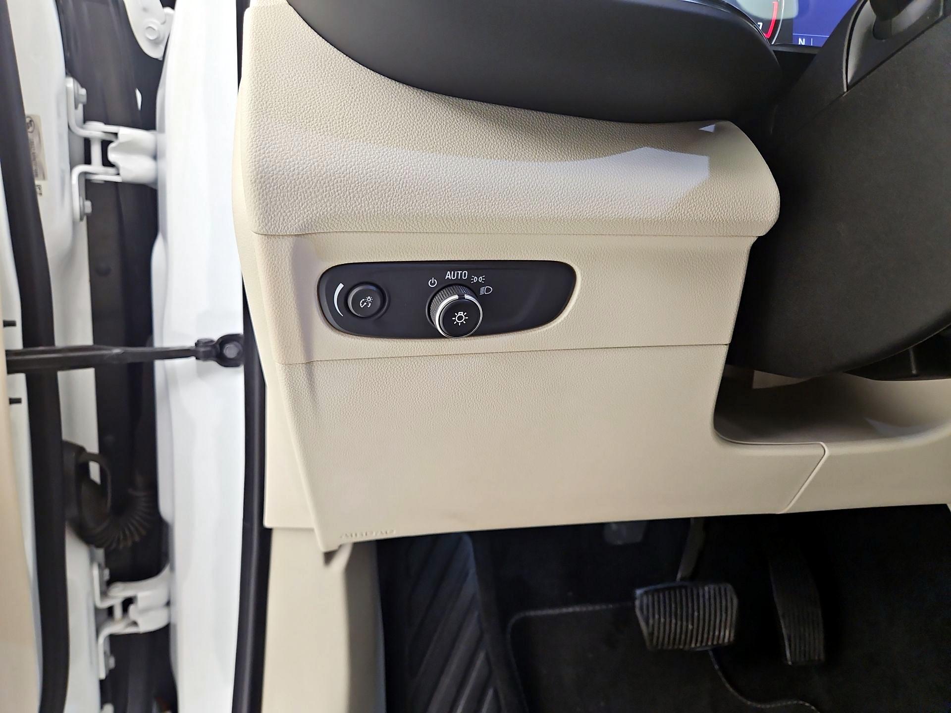 Thumbnail: 2022 Buick Envision - 13