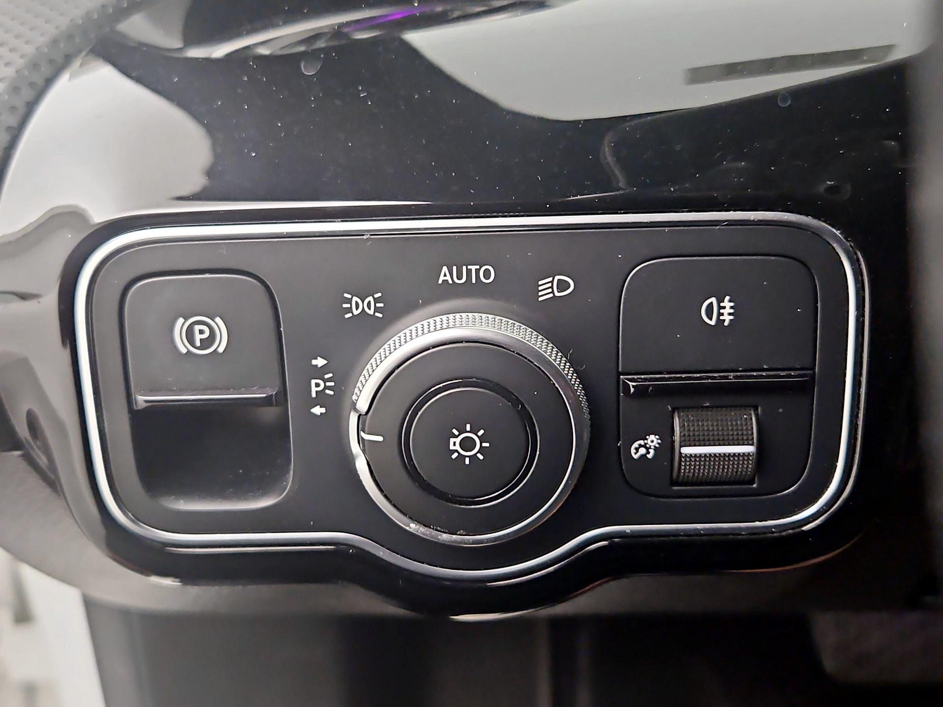 Thumbnail: 2020 Mercedes-Benz CLA - 13