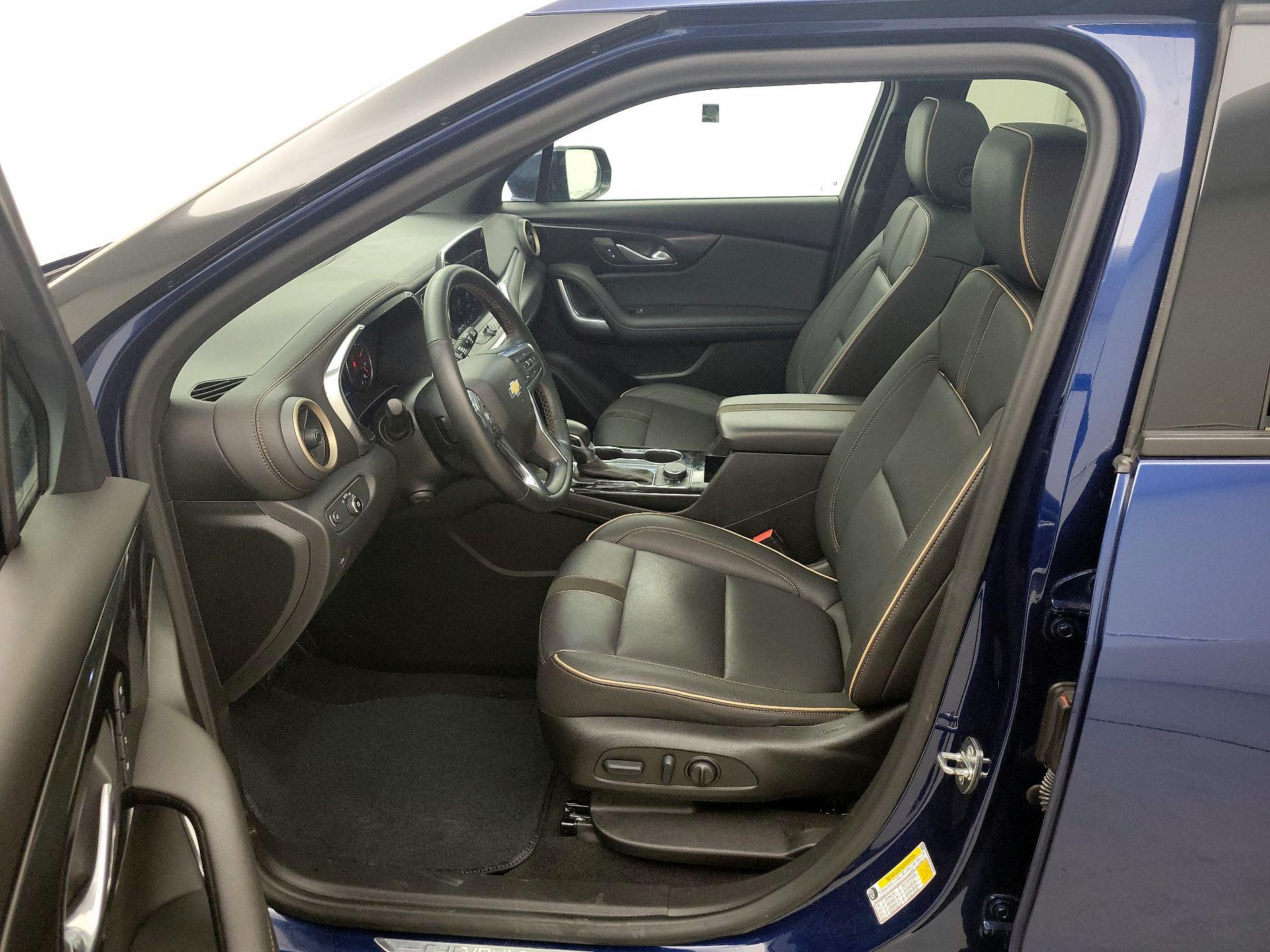 Thumbnail: 2023 Chevrolet Blazer - 11