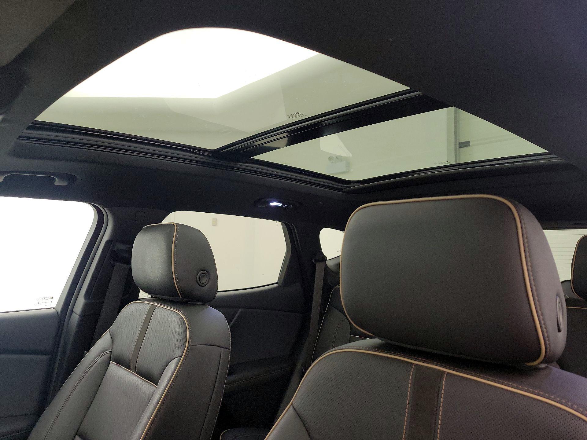 Thumbnail: 2023 Chevrolet Blazer - 19