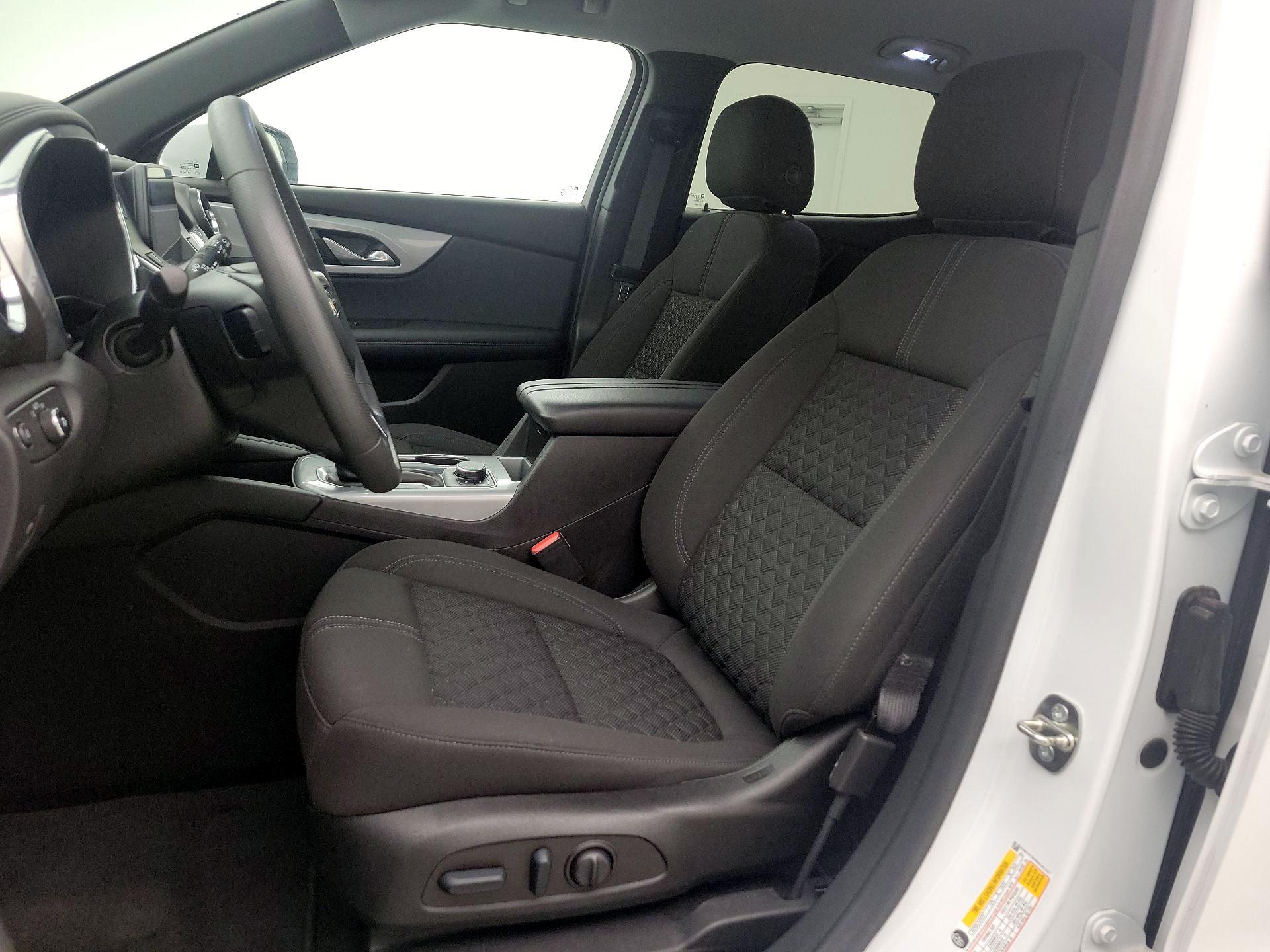 Thumbnail: 2022 Chevrolet Blazer - 11