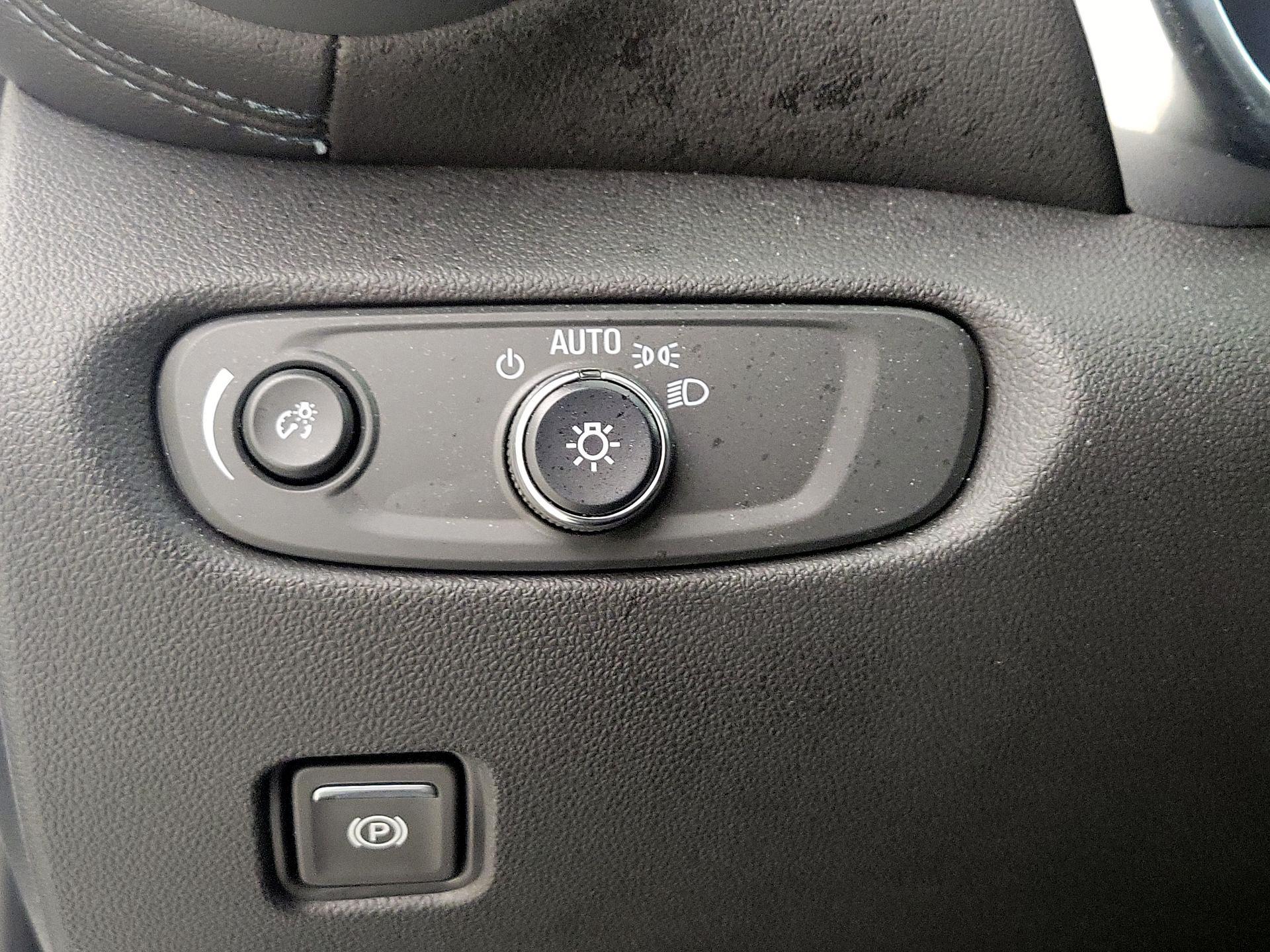 Thumbnail: 2022 Chevrolet Blazer - 13