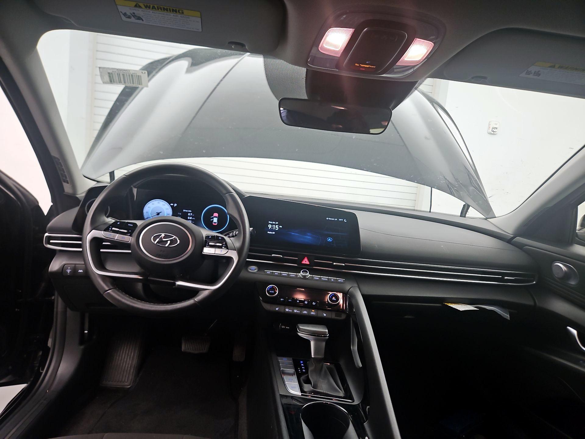 Thumbnail: 2023 Hyundai Elantra - 9