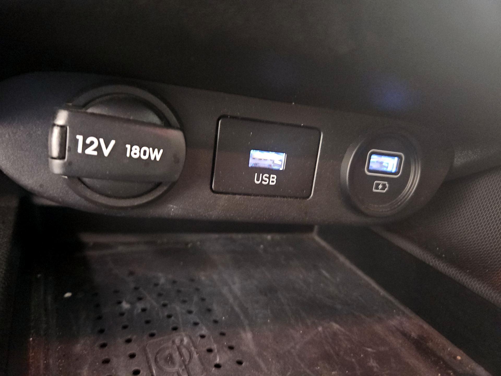 Thumbnail: 2023 Hyundai Elantra - 17