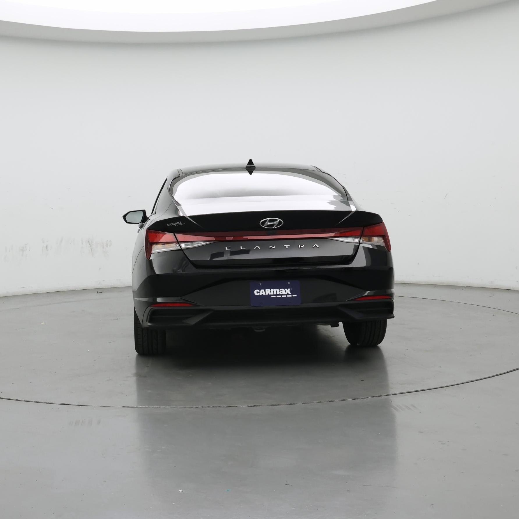 Thumbnail: 2023 Hyundai Elantra - 6