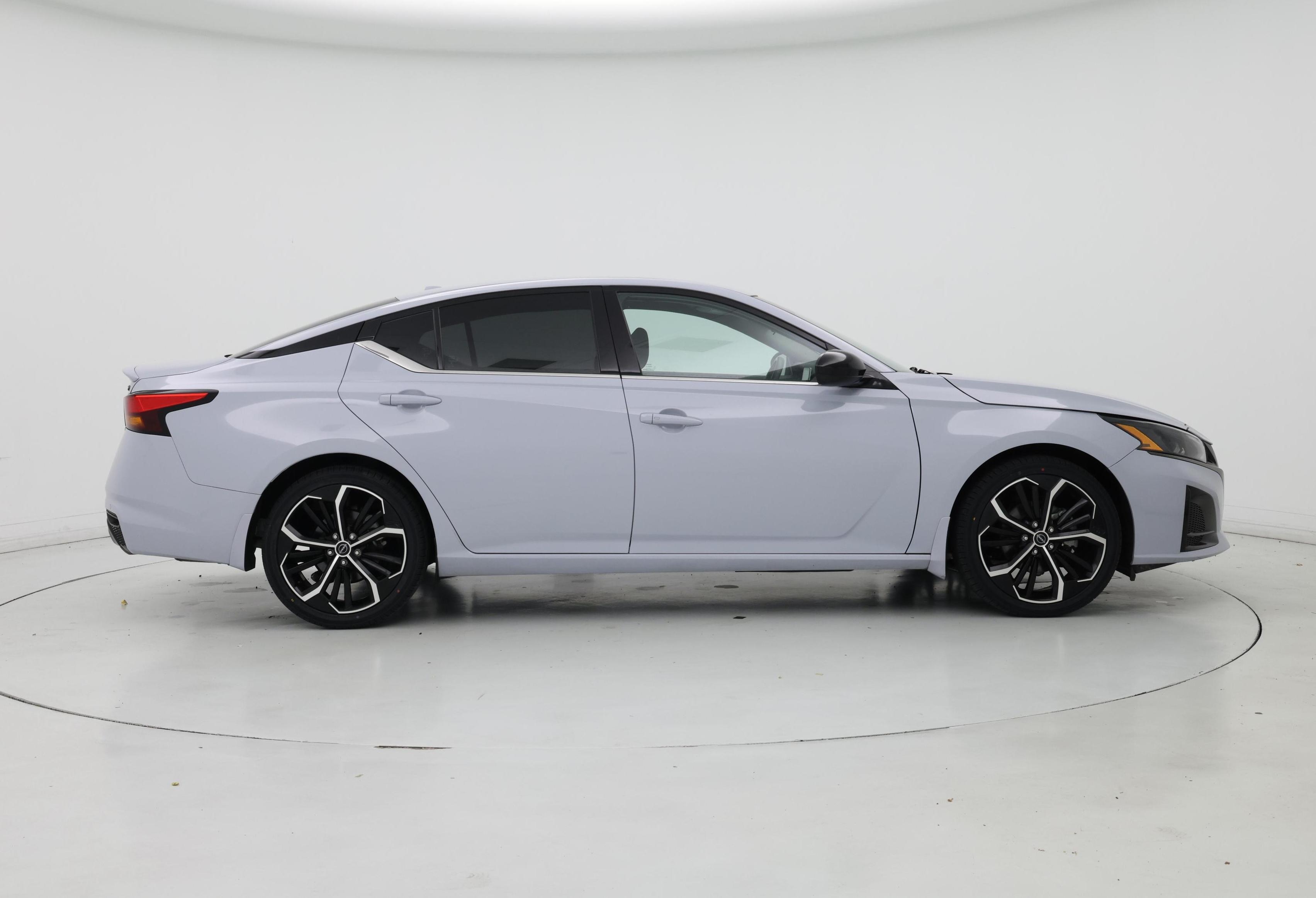 Thumbnail: 2023 Nissan Altima - 7