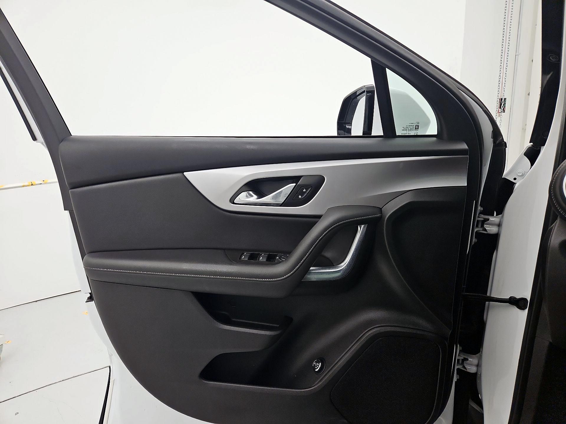 Thumbnail: 2023 Chevrolet Blazer - 12