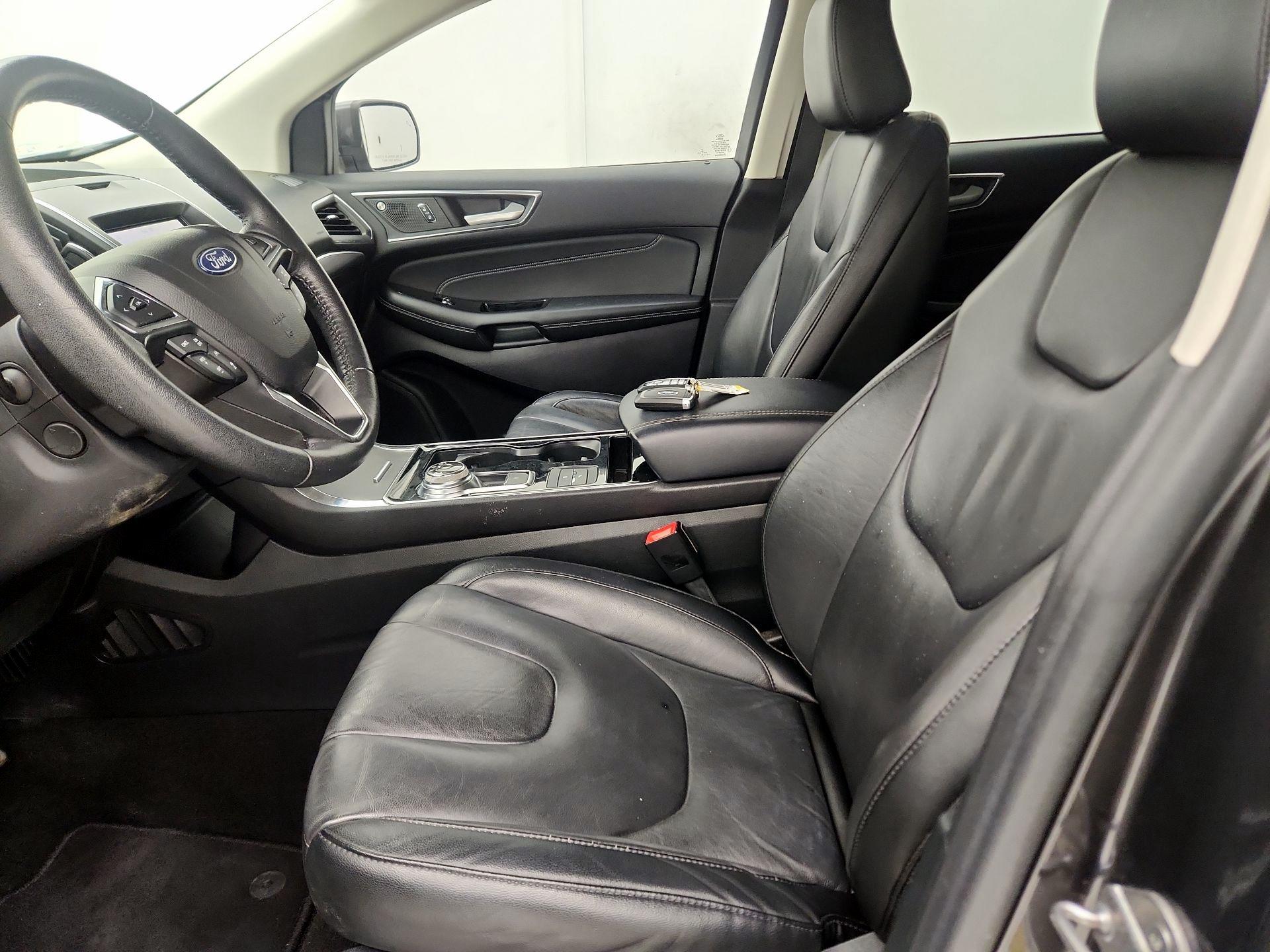 Thumbnail: 2020 Ford Edge - 11