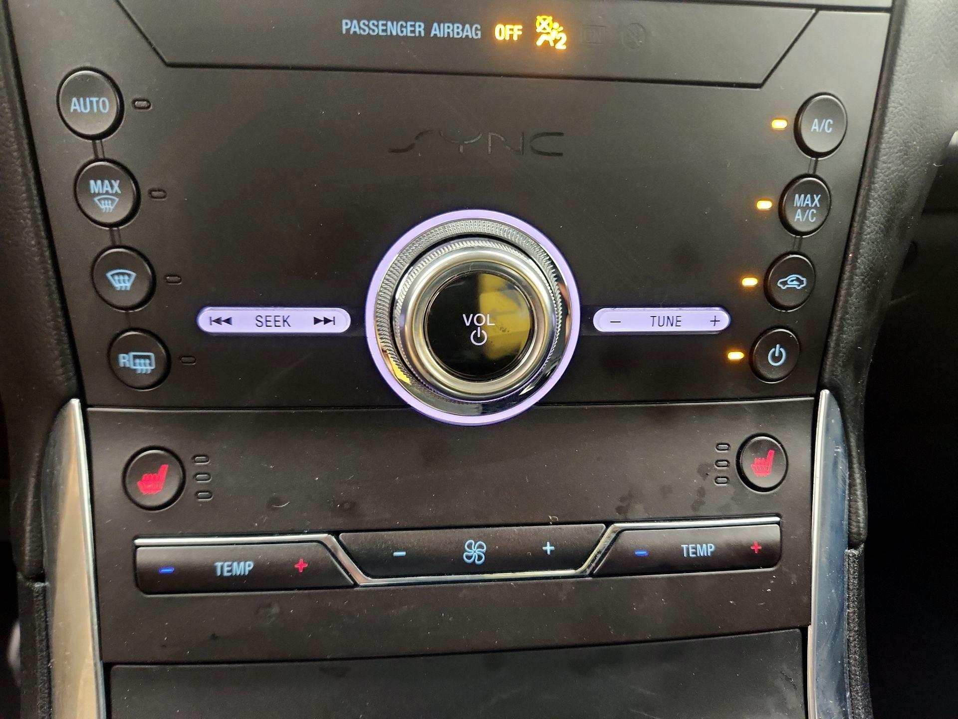 Thumbnail: 2020 Ford Edge - 17