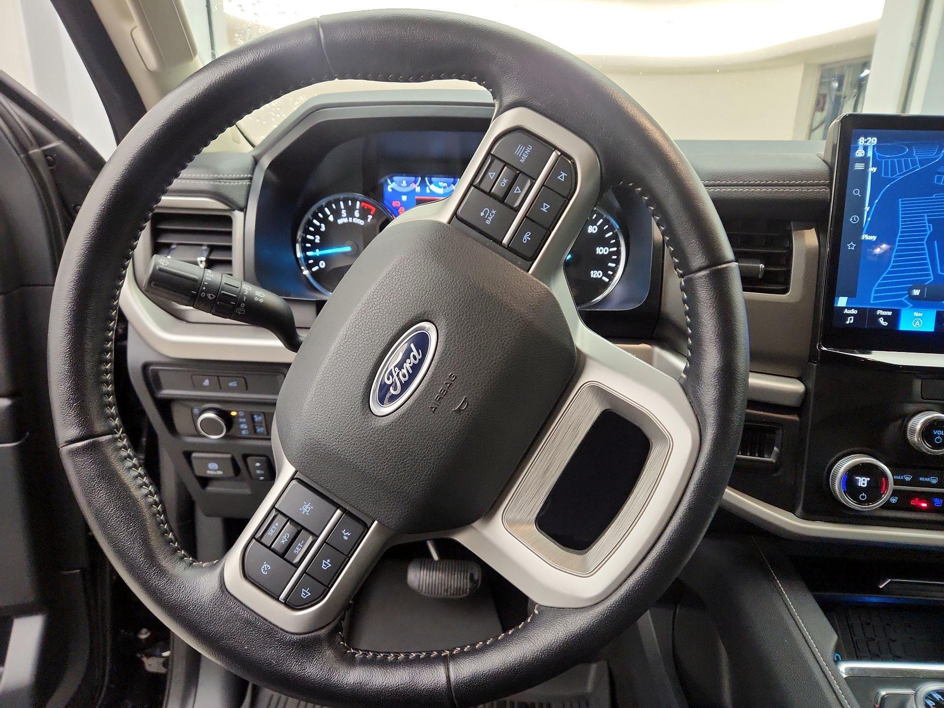 Thumbnail: 2023 Ford Expedition MAX - 10