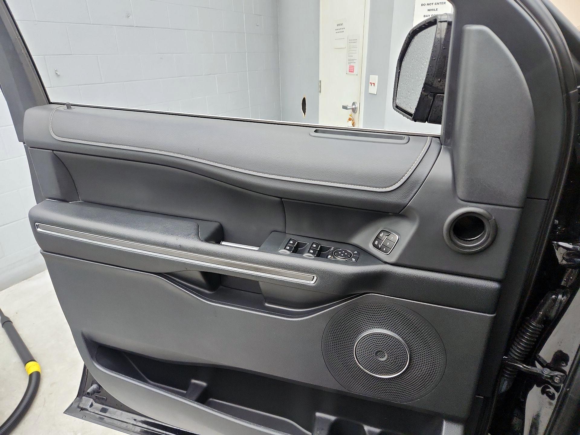 Thumbnail: 2023 Ford Expedition MAX - 12