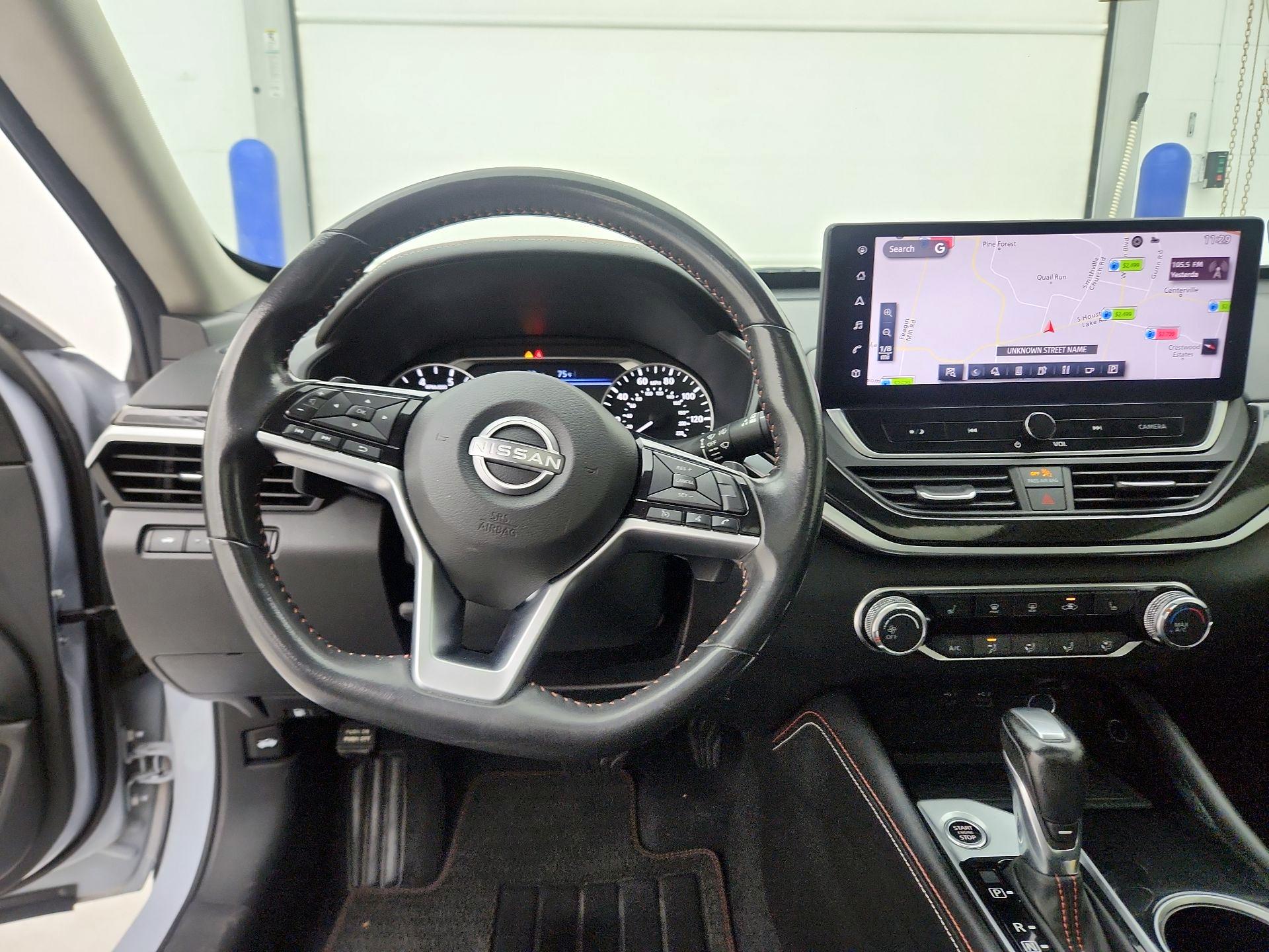 Thumbnail: 2023 Nissan Altima - 10