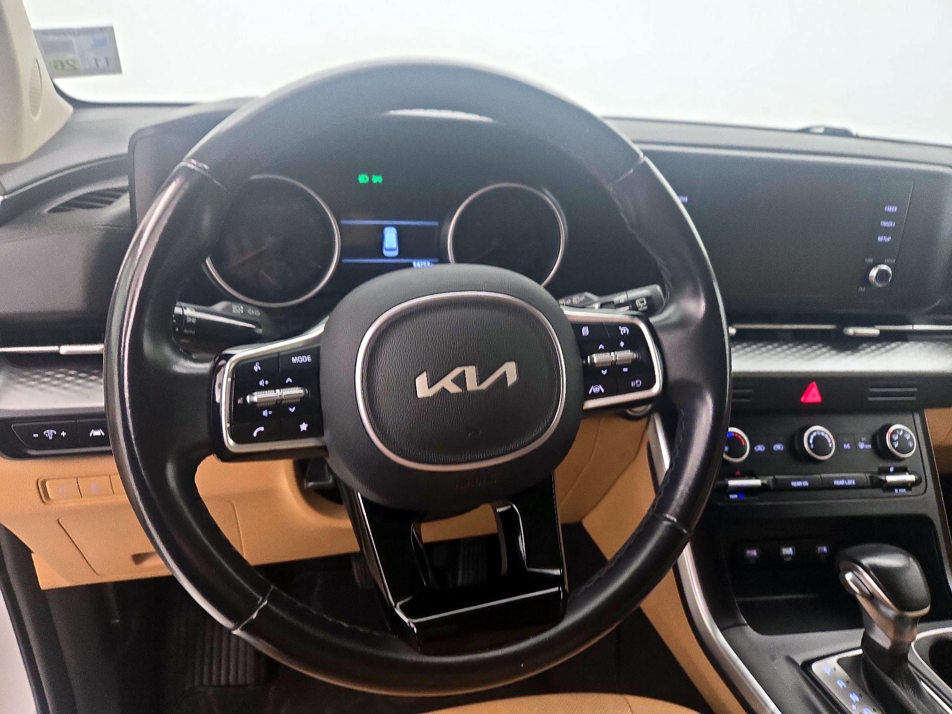 Thumbnail: 2022 Kia Carnival - 10