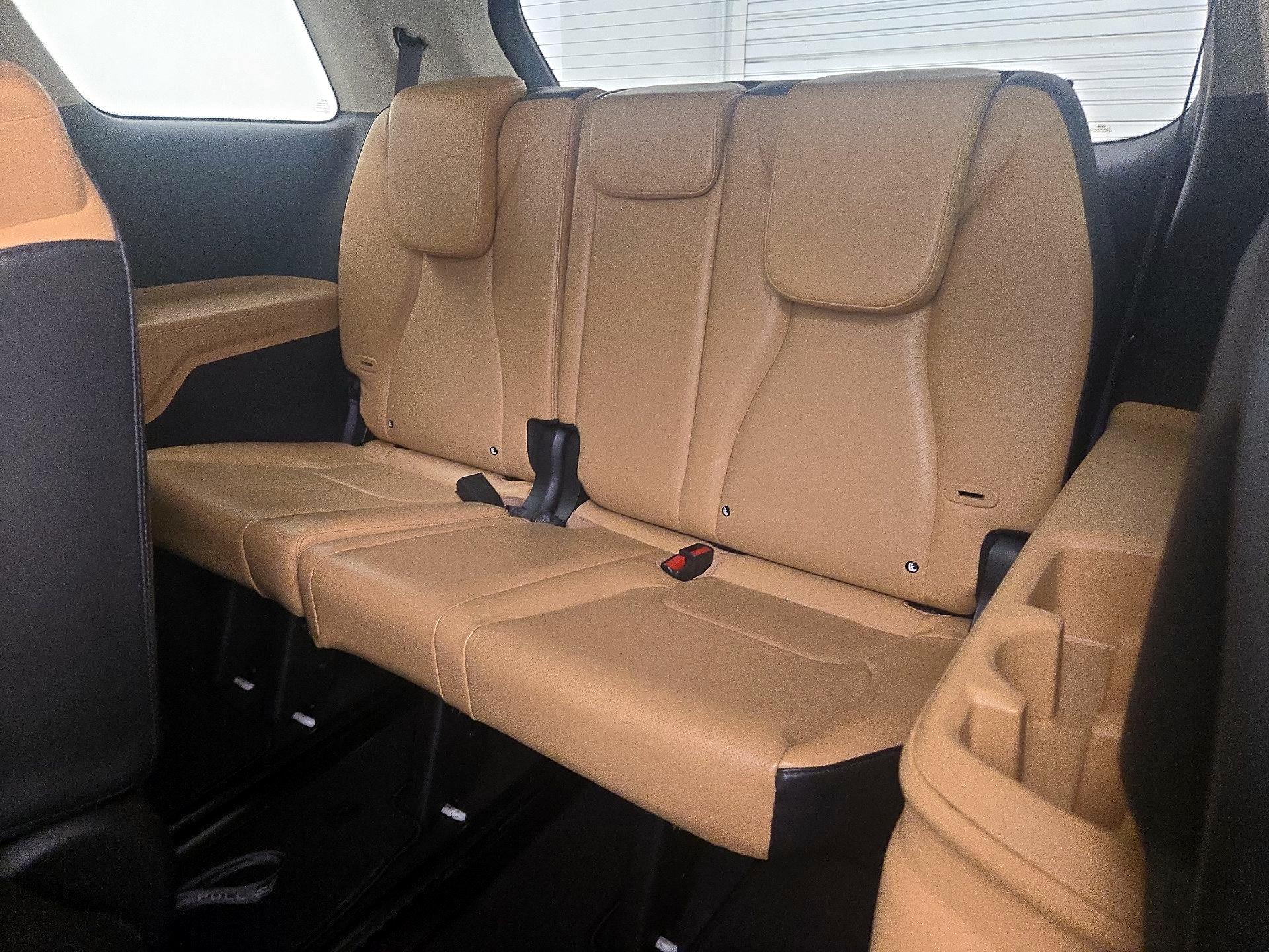 Thumbnail: 2022 Kia Carnival - 20