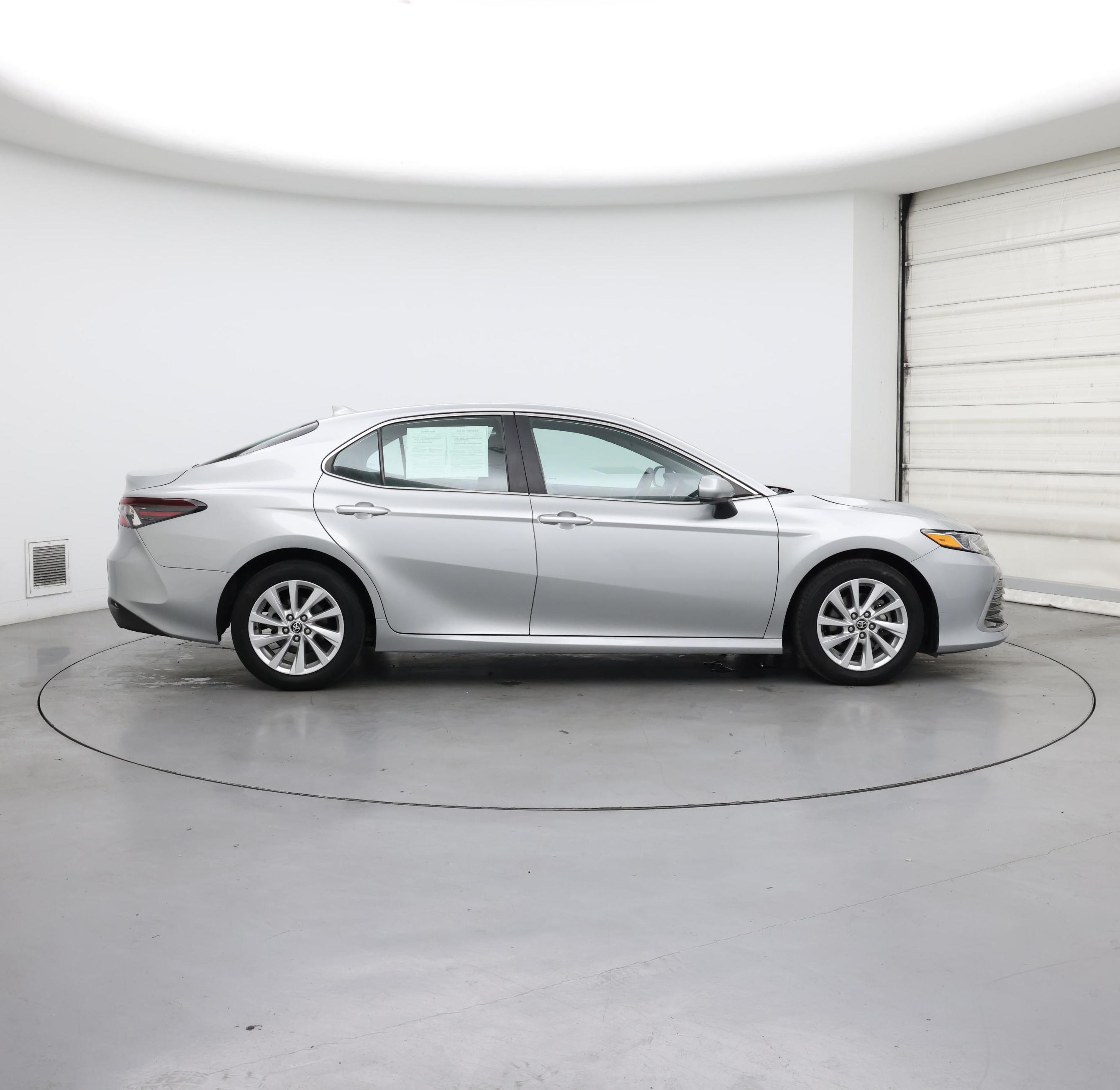 Thumbnail: 2023 Toyota Camry - 7