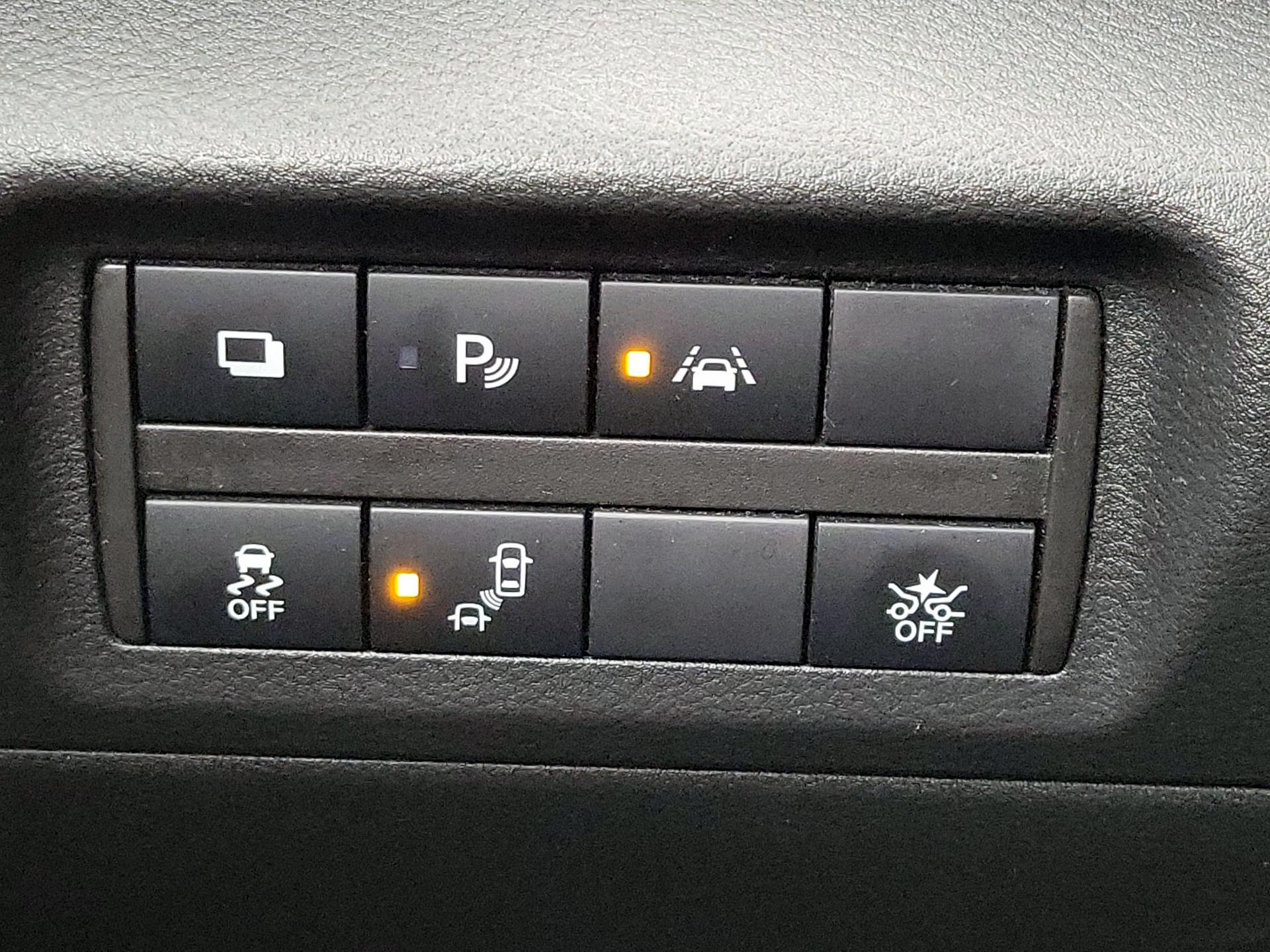 Thumbnail: 2021 Nissan Kicks - 13