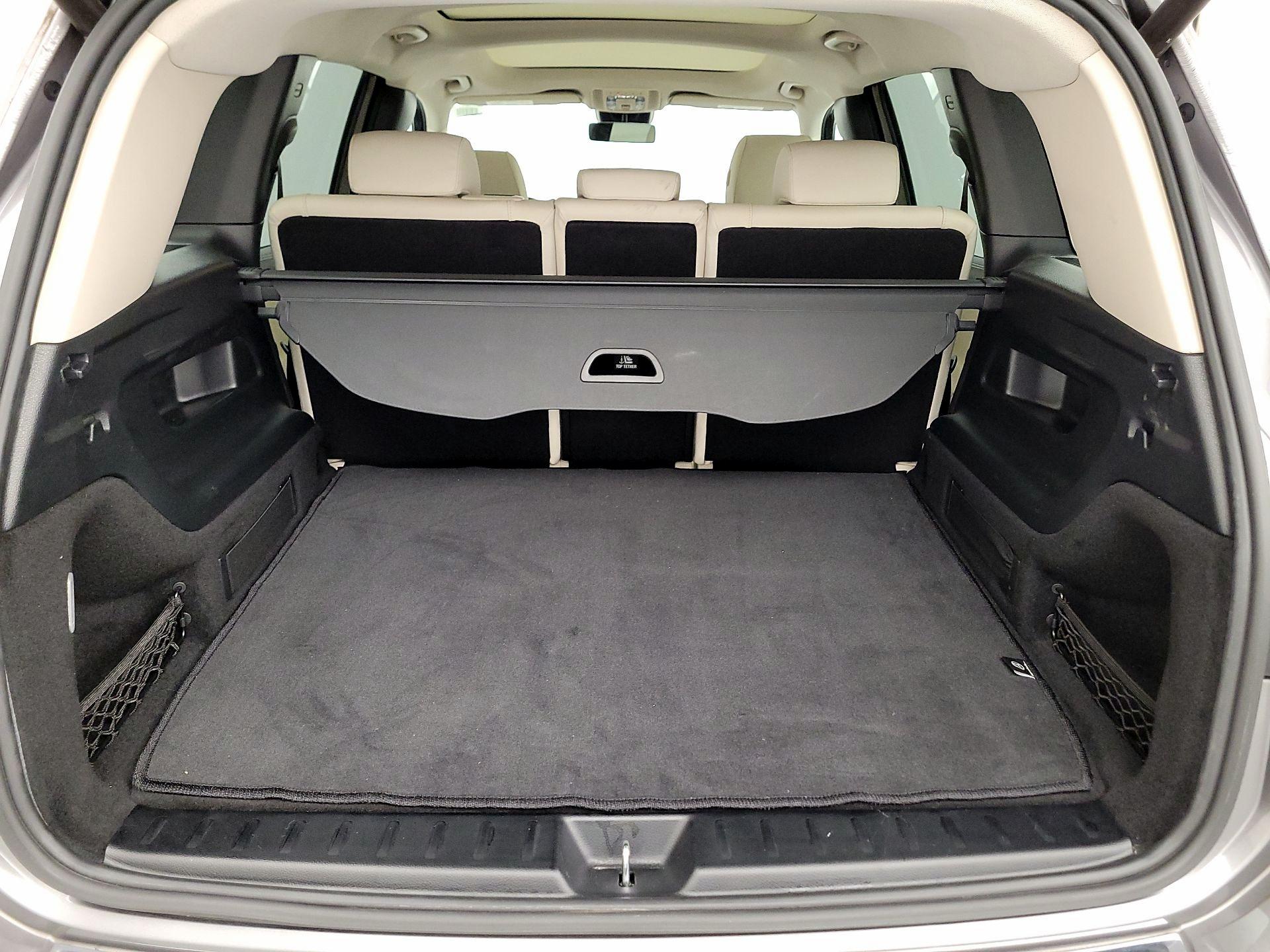 Thumbnail: 2022 Mercedes-Benz GLB - 16