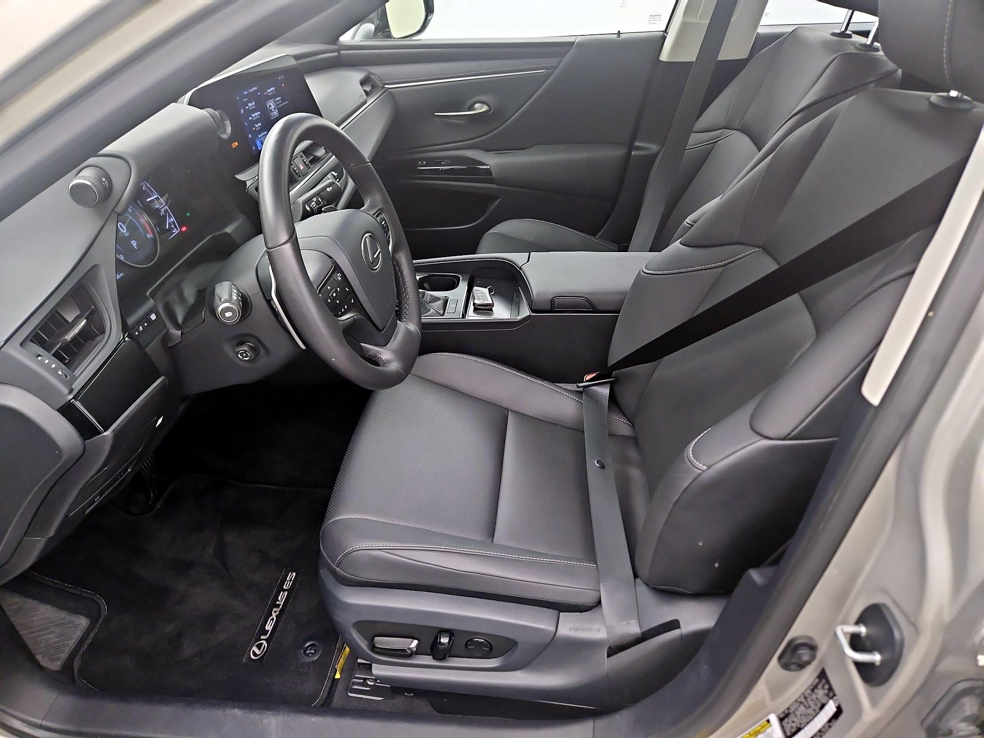 Thumbnail: 2024 Lexus ES - 11