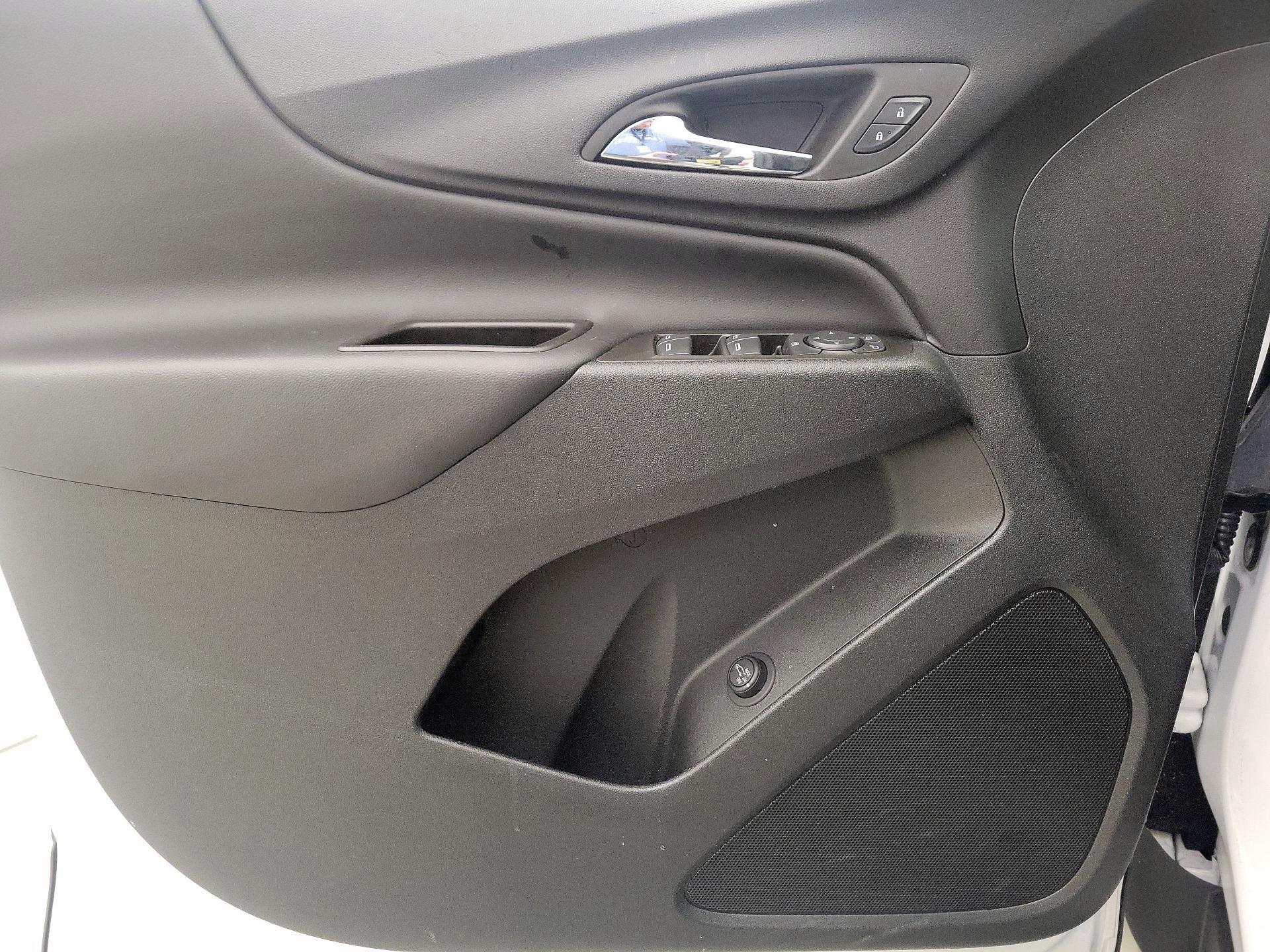 Thumbnail: 2022 Chevrolet Equinox - 12