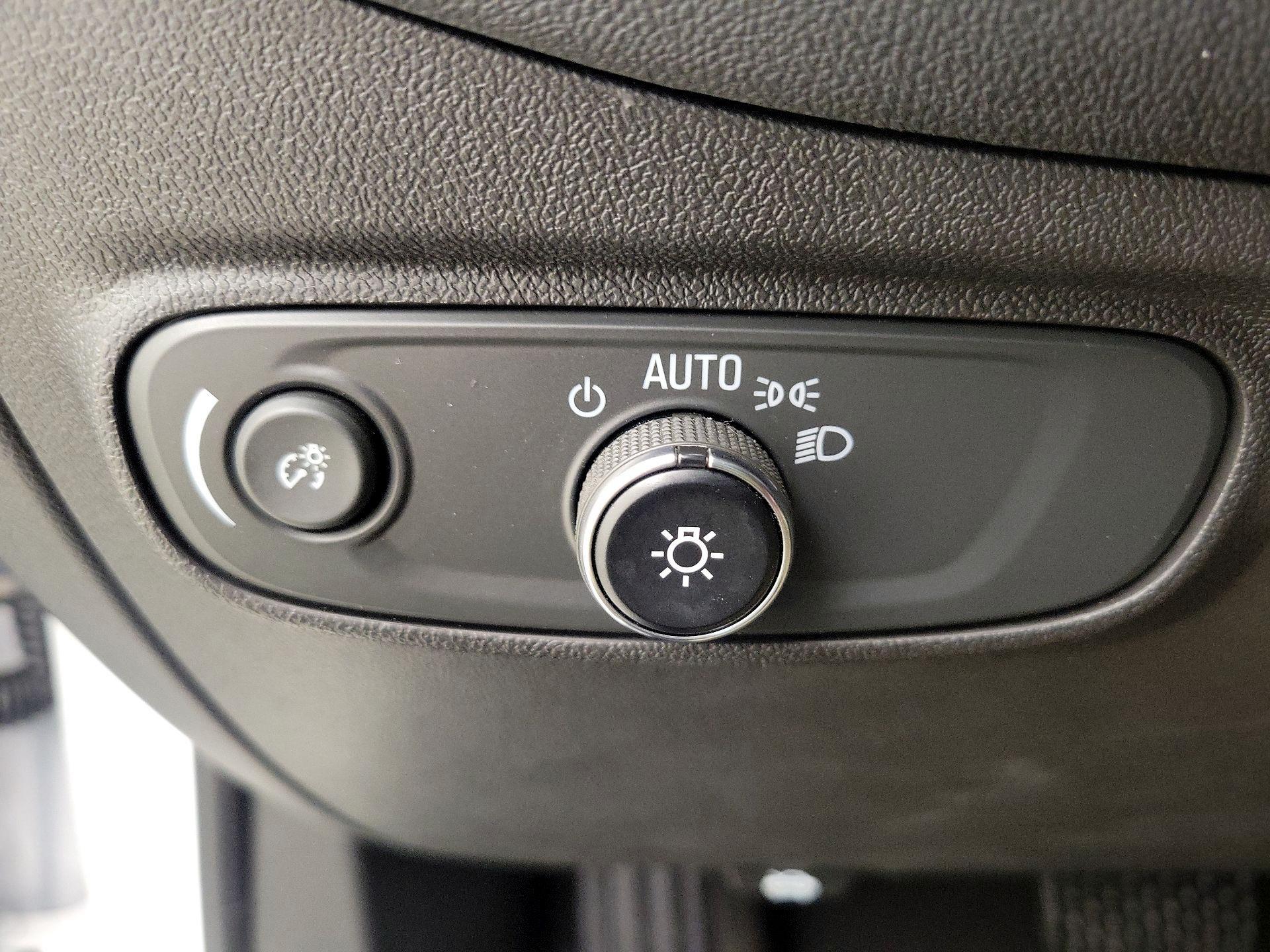 Thumbnail: 2022 Chevrolet Equinox - 13