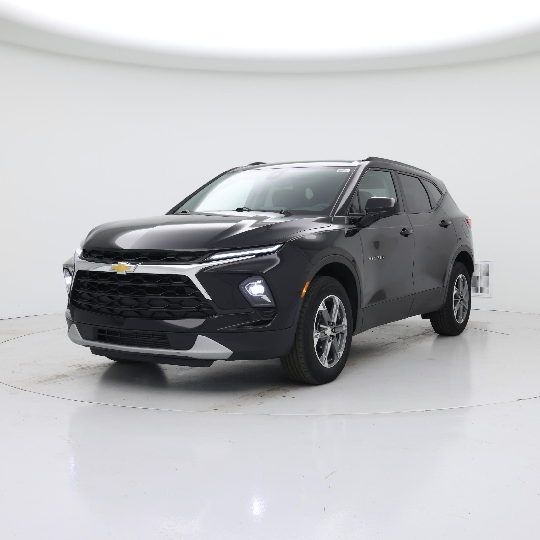 Thumbnail: 2023 Chevrolet Blazer - 4