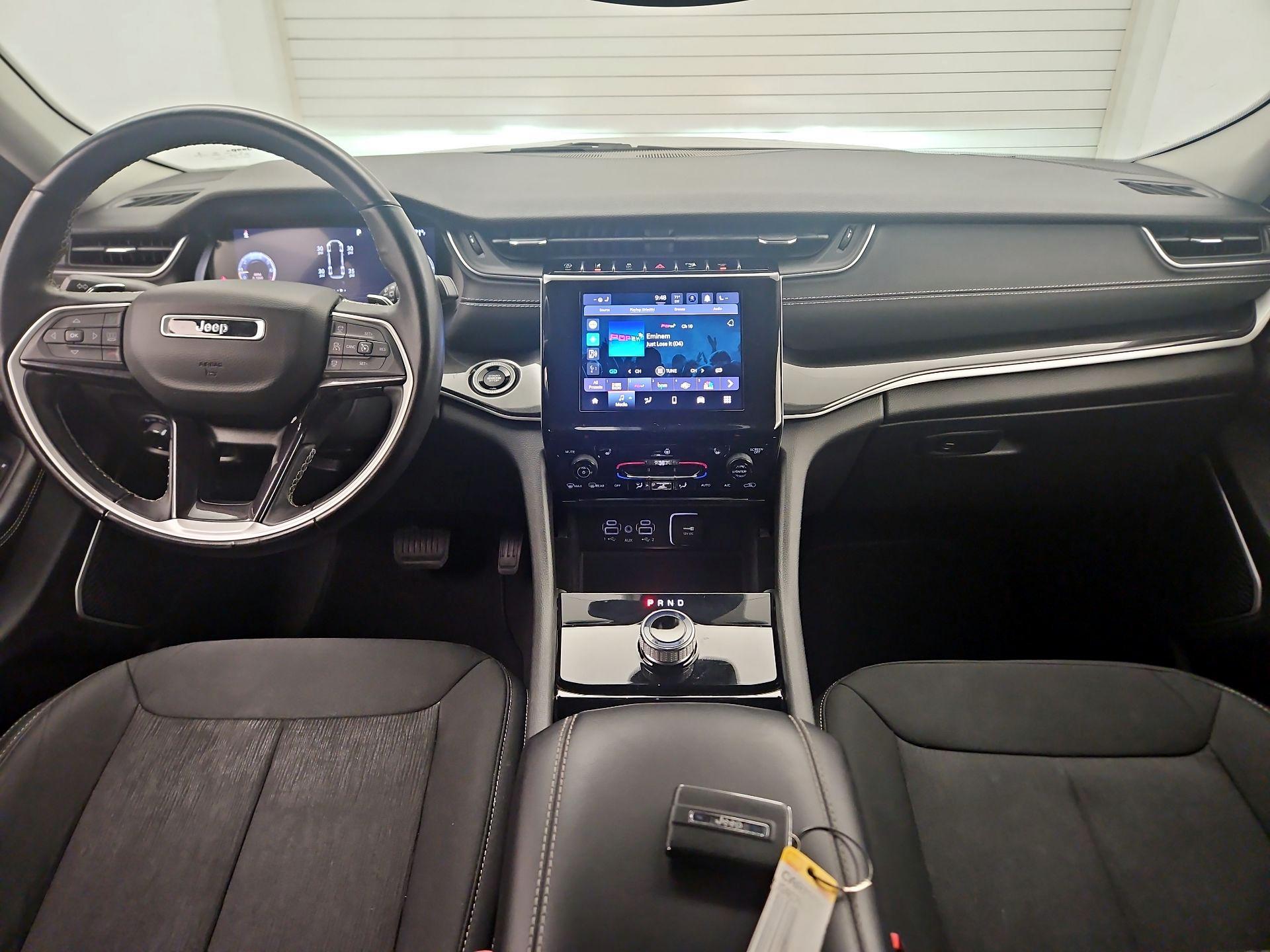 Thumbnail: 2022 Jeep Grand Cherokee - 9