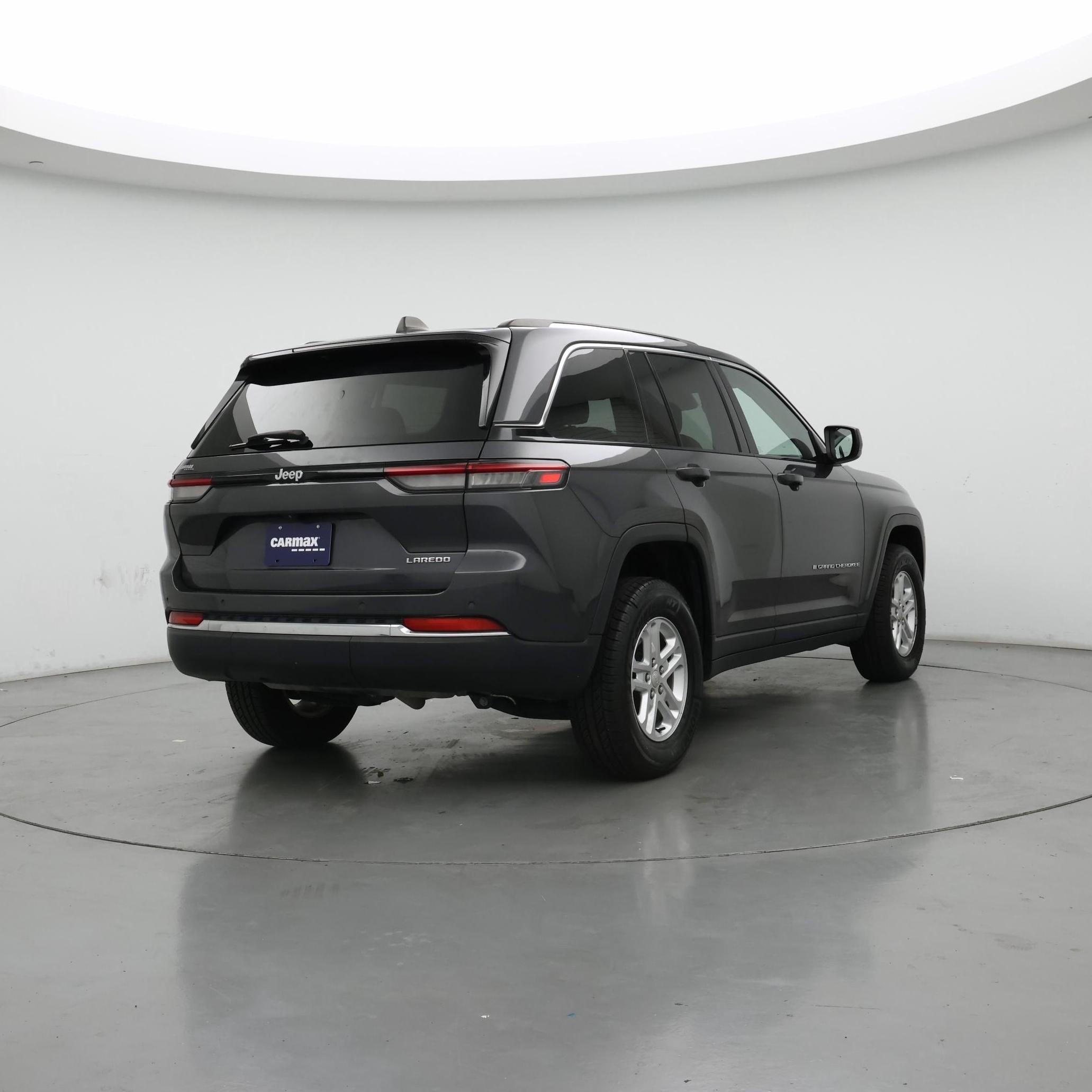 Thumbnail: 2022 Jeep Grand Cherokee - 8