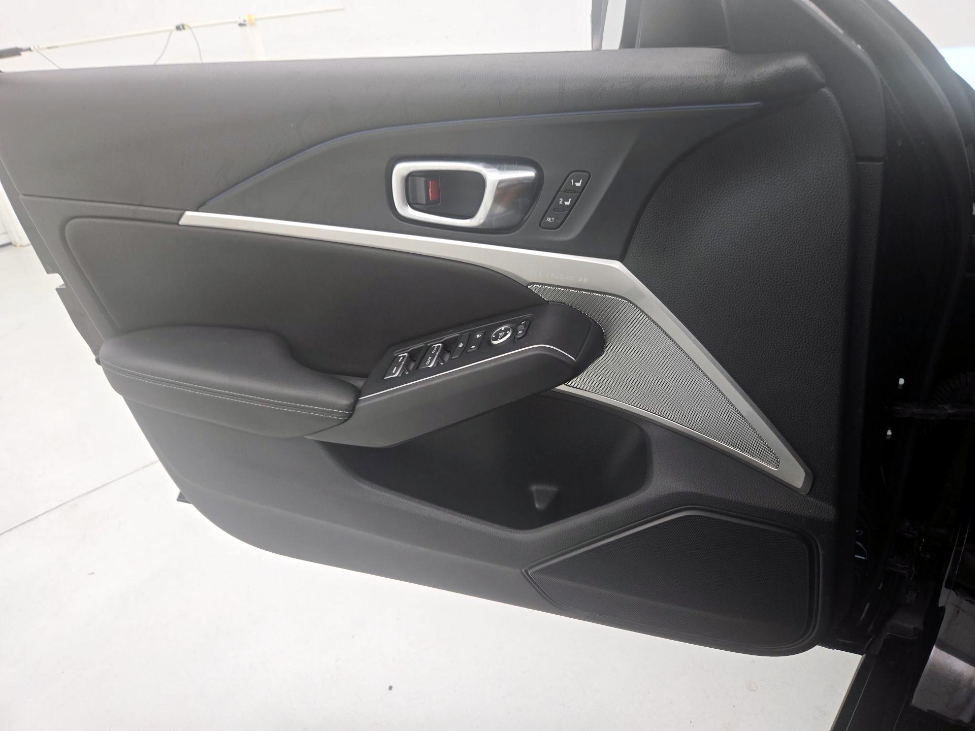 Thumbnail: 2023 Acura Integra - 12