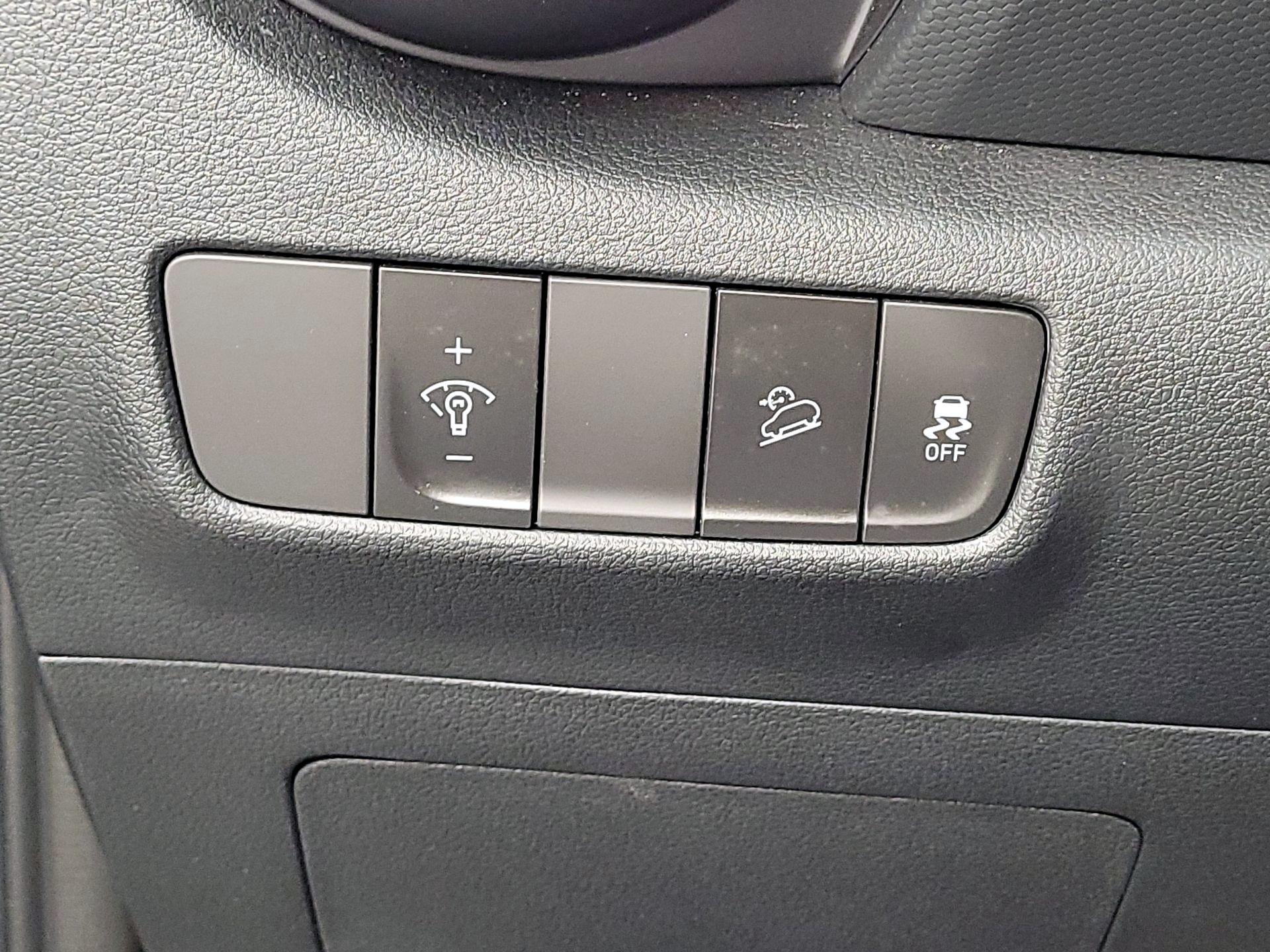 Thumbnail: 2023 Hyundai Kona - 13