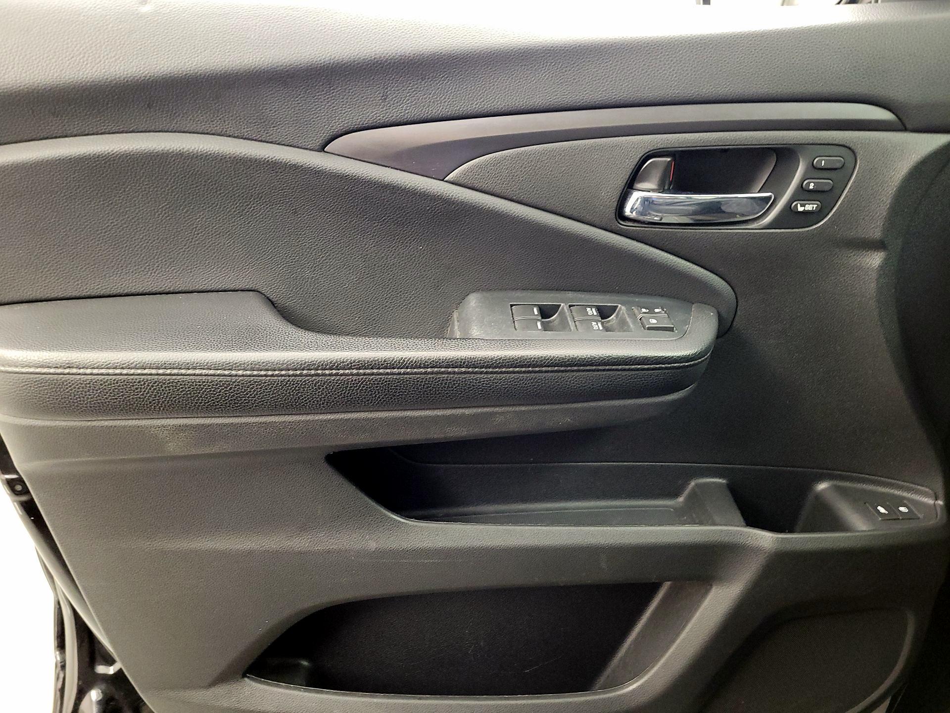 Thumbnail: 2022 Honda Pilot - 12