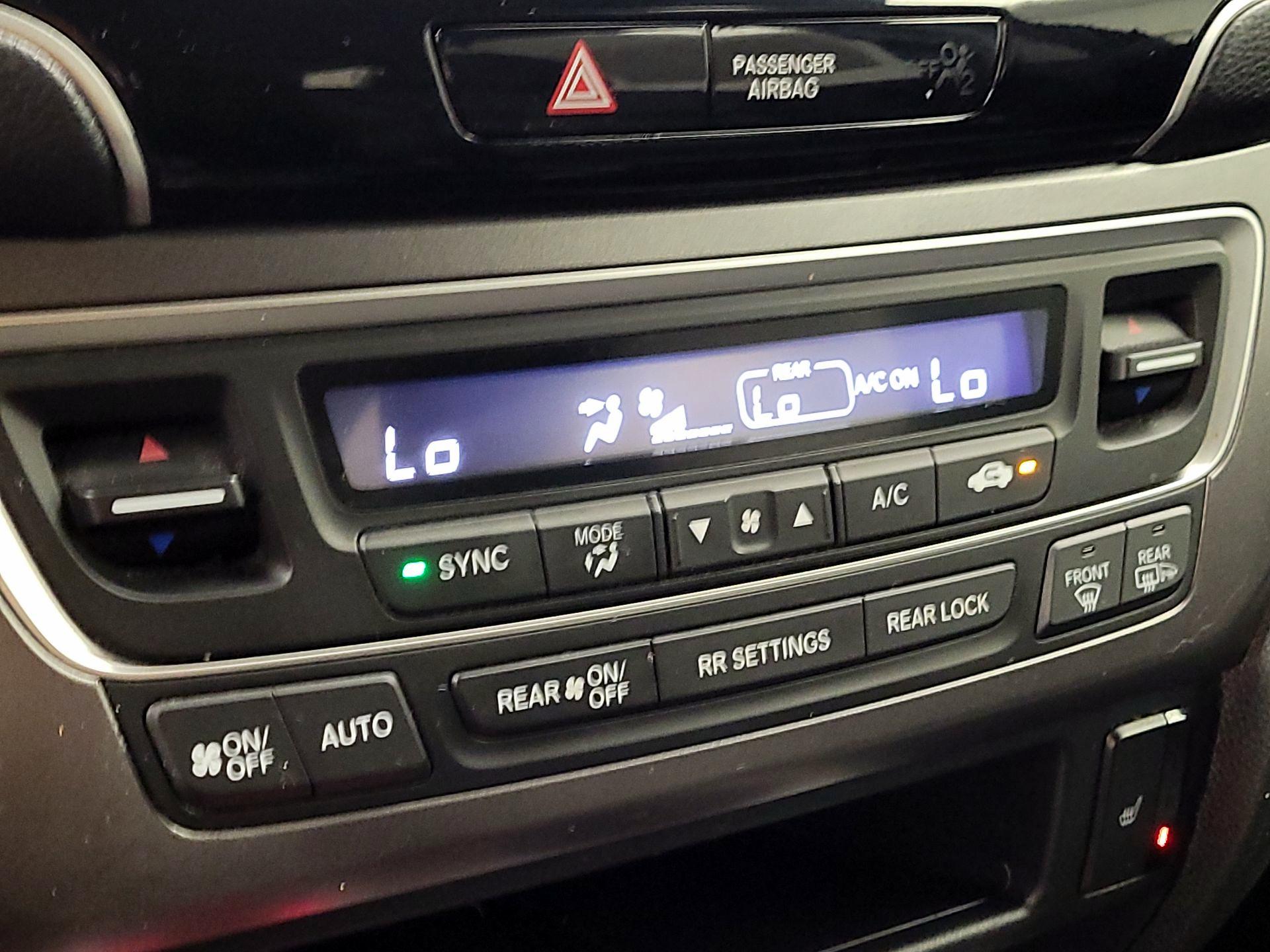 Thumbnail: 2022 Honda Pilot - 16