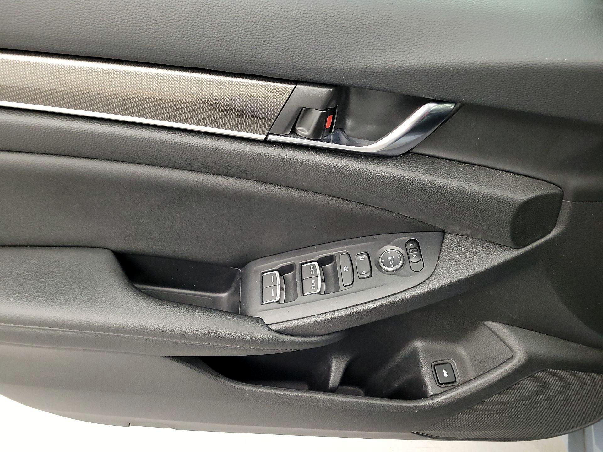 Thumbnail: 2021 Honda Accord - 12