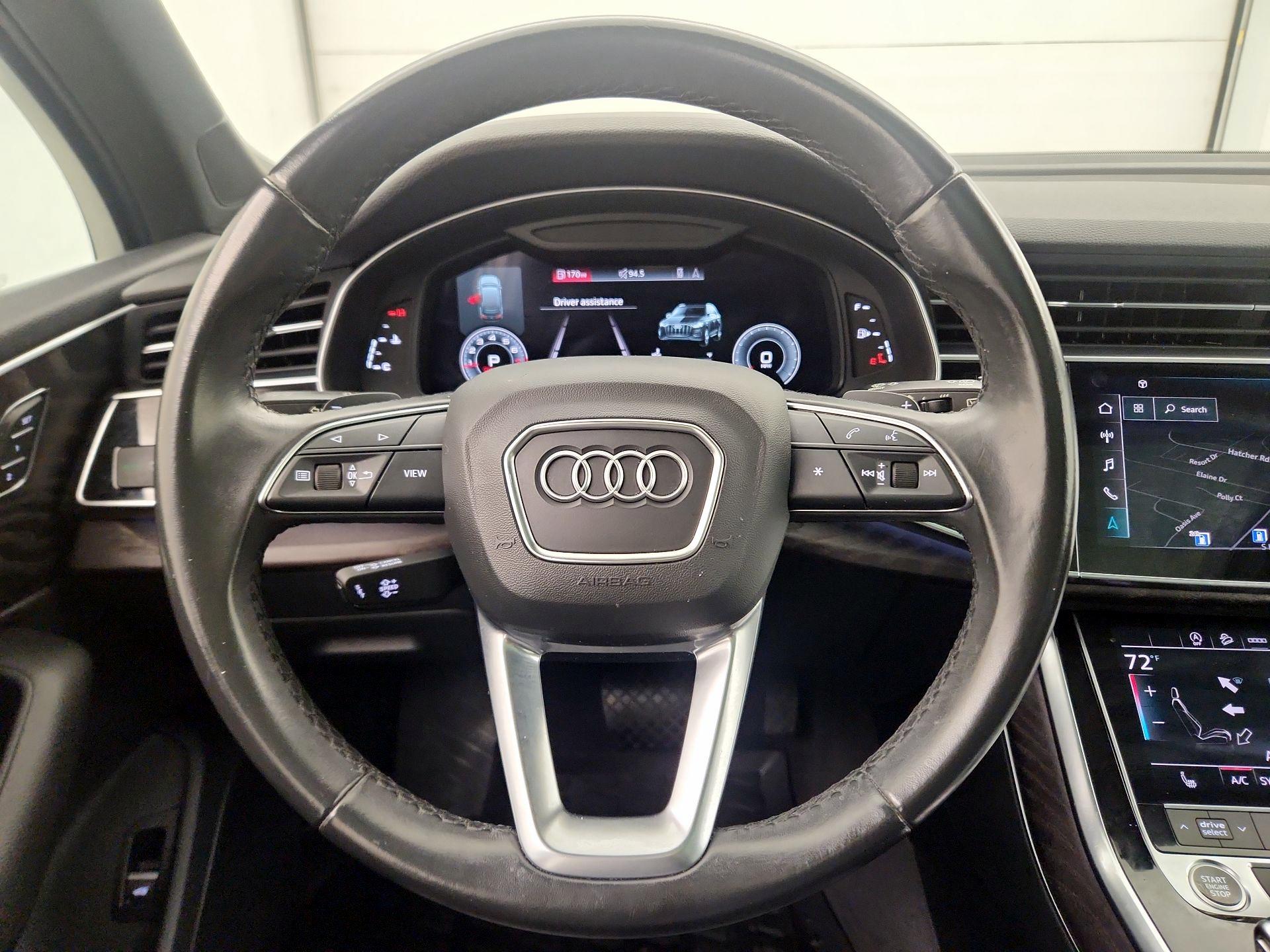 Thumbnail: 2021 Audi Q7 - 10