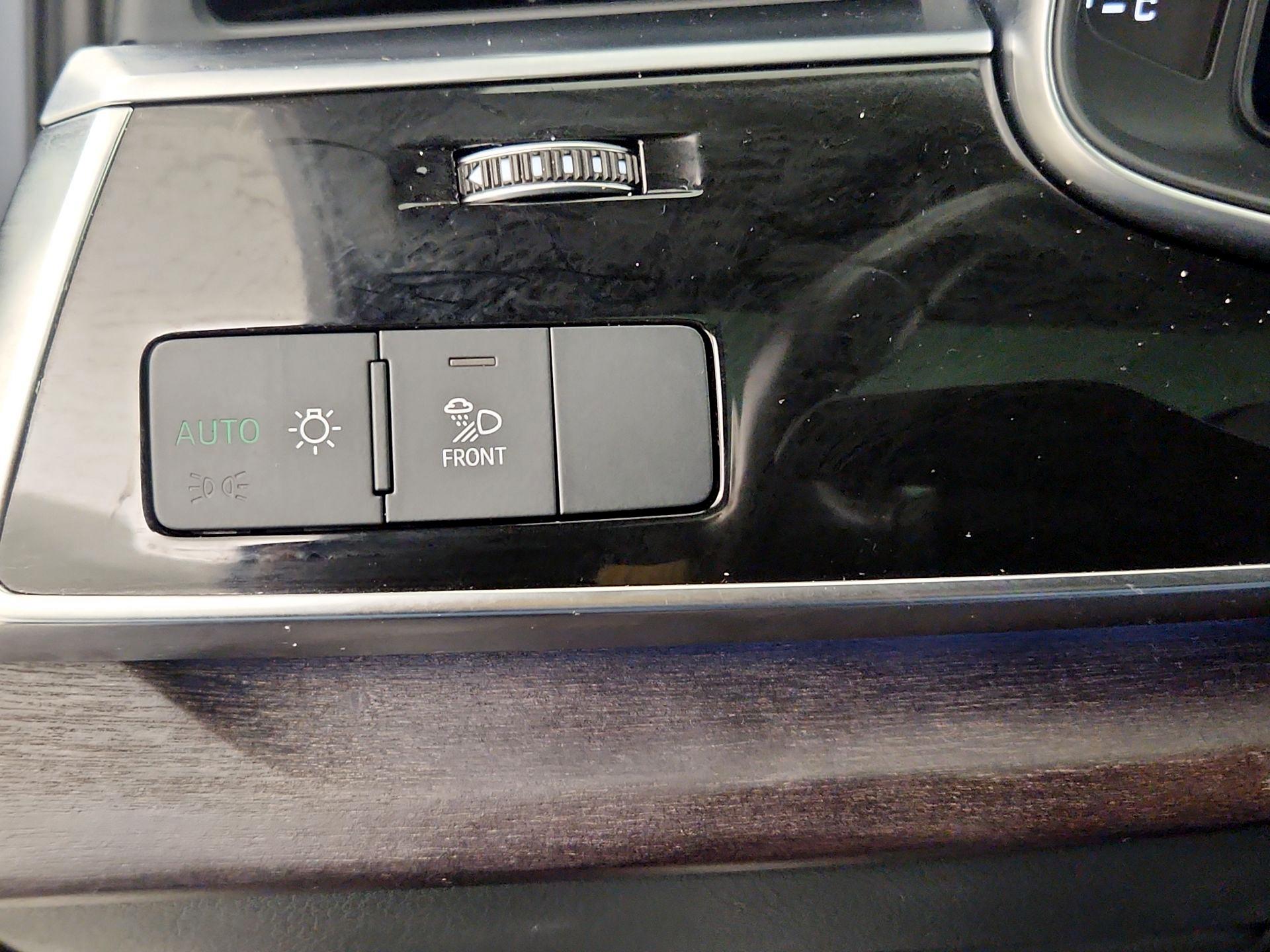 Thumbnail: 2021 Audi Q7 - 13