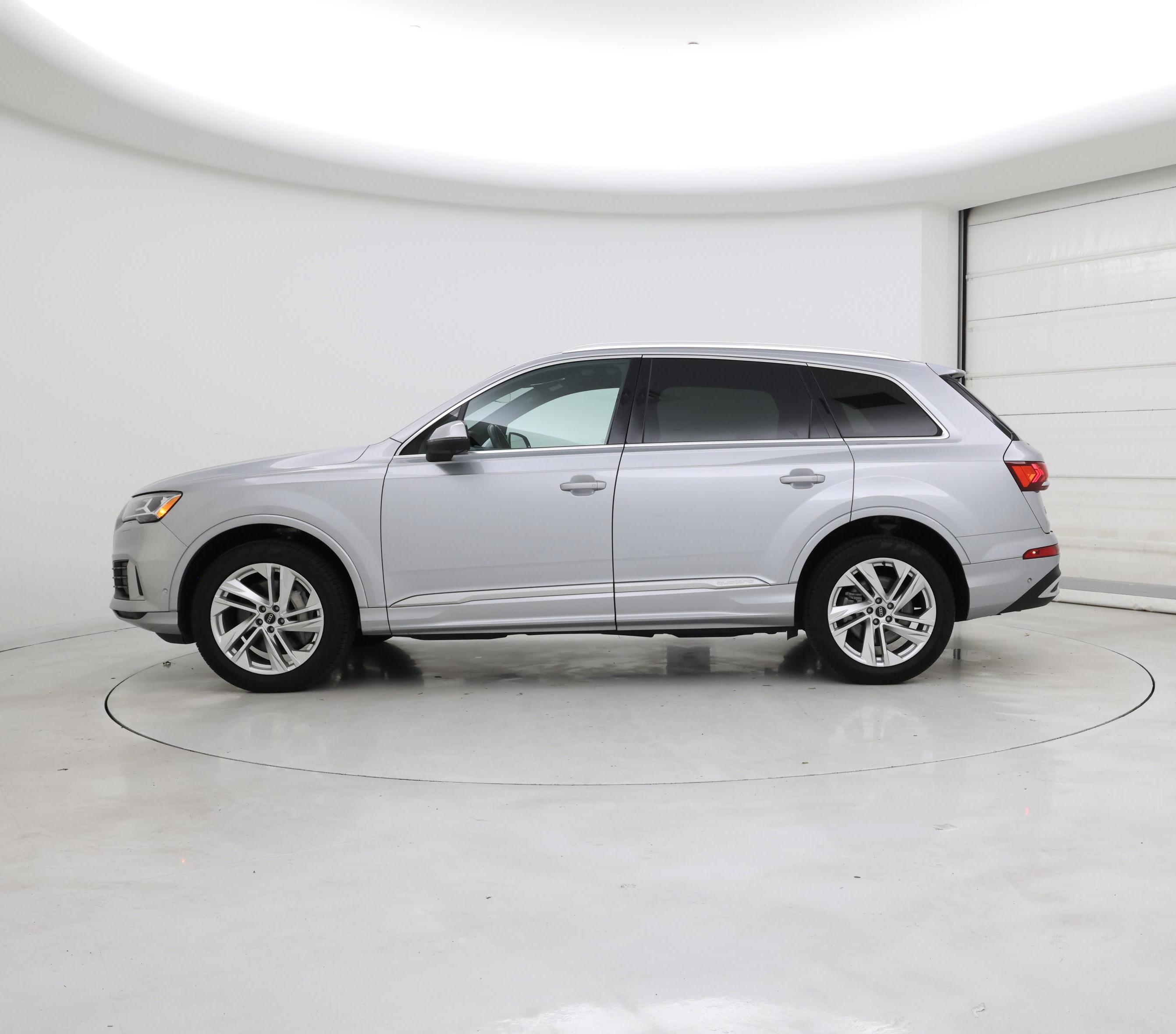 Thumbnail: 2021 Audi Q7 - 3