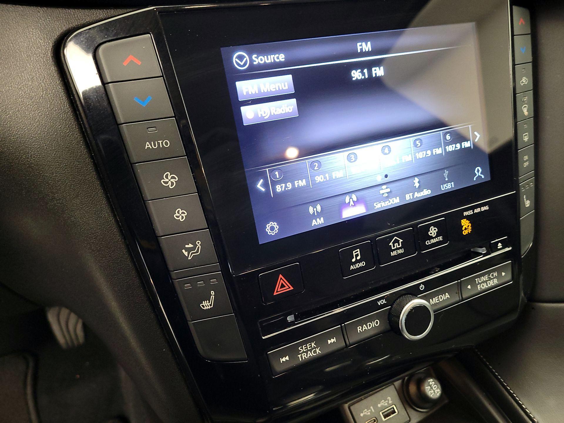 Thumbnail: 2023 INFINITI QX50 - 14