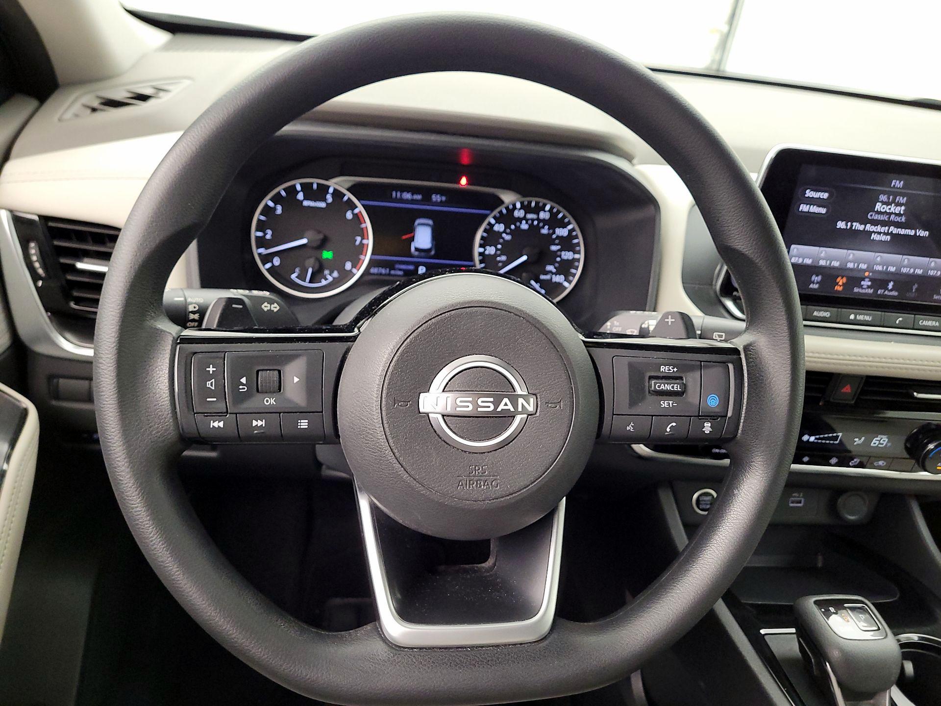 Thumbnail: 2023 Nissan Rogue - 10