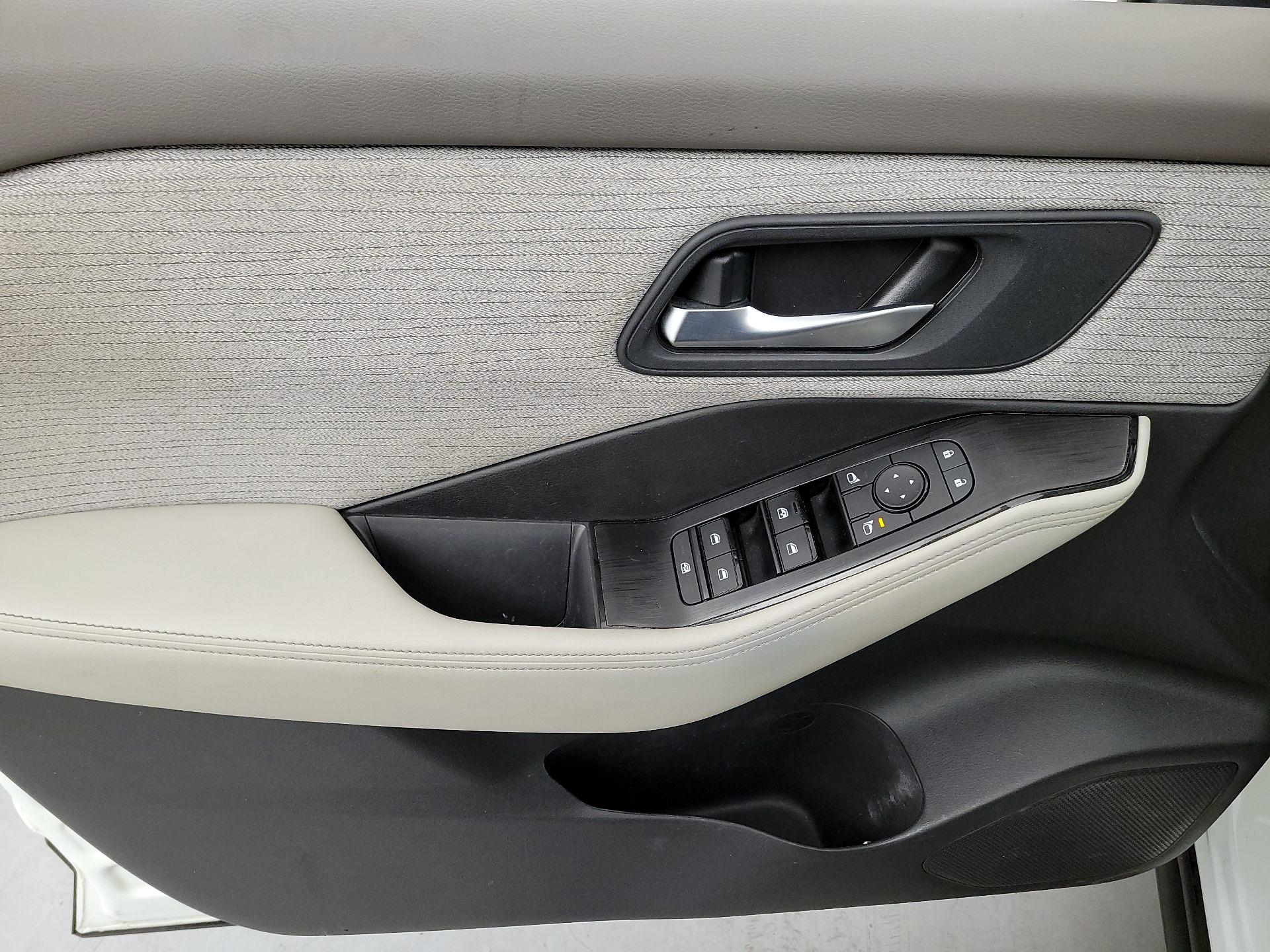 Thumbnail: 2023 Nissan Rogue - 12