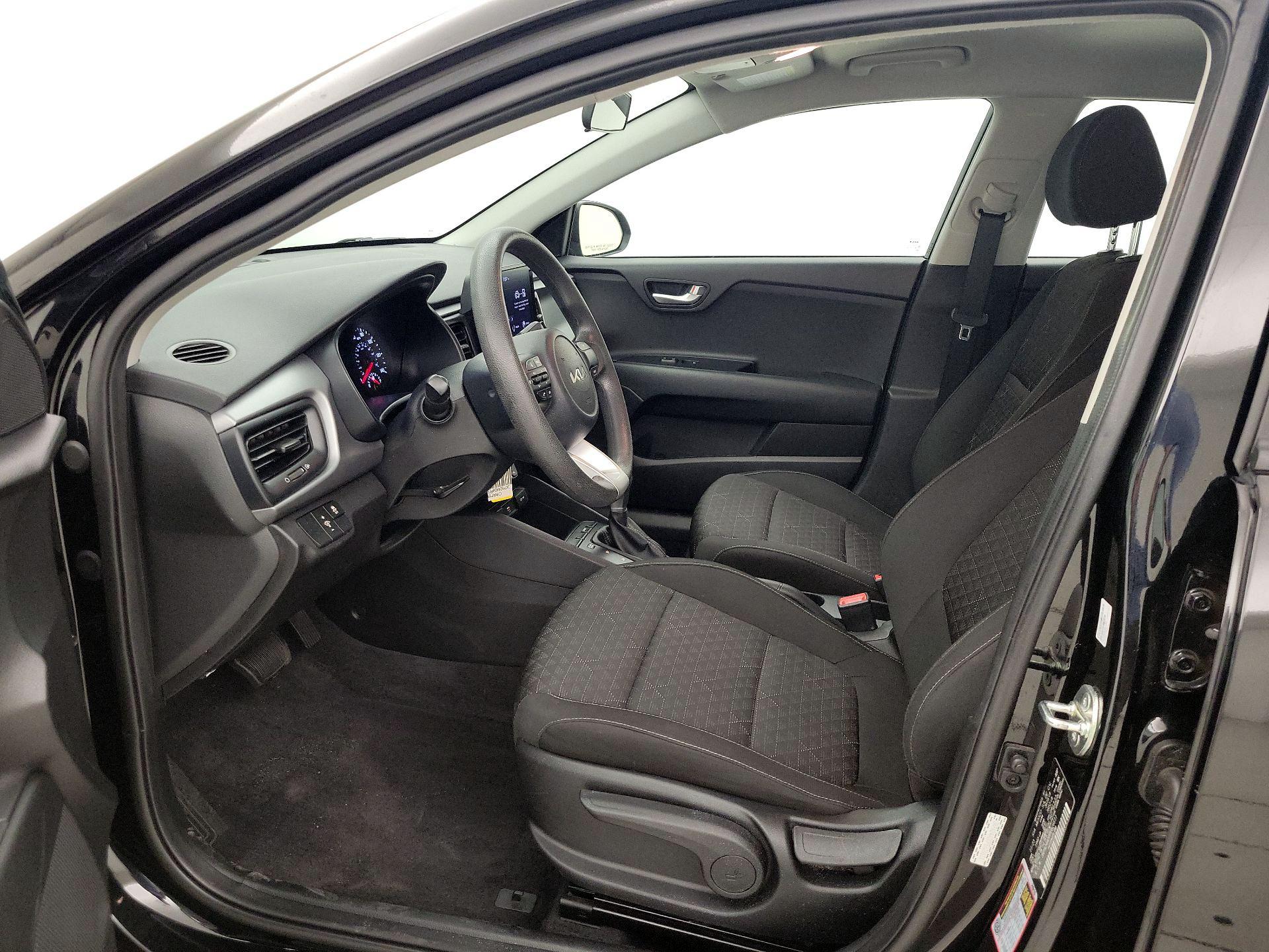 Thumbnail: 2023 Kia Rio - 11