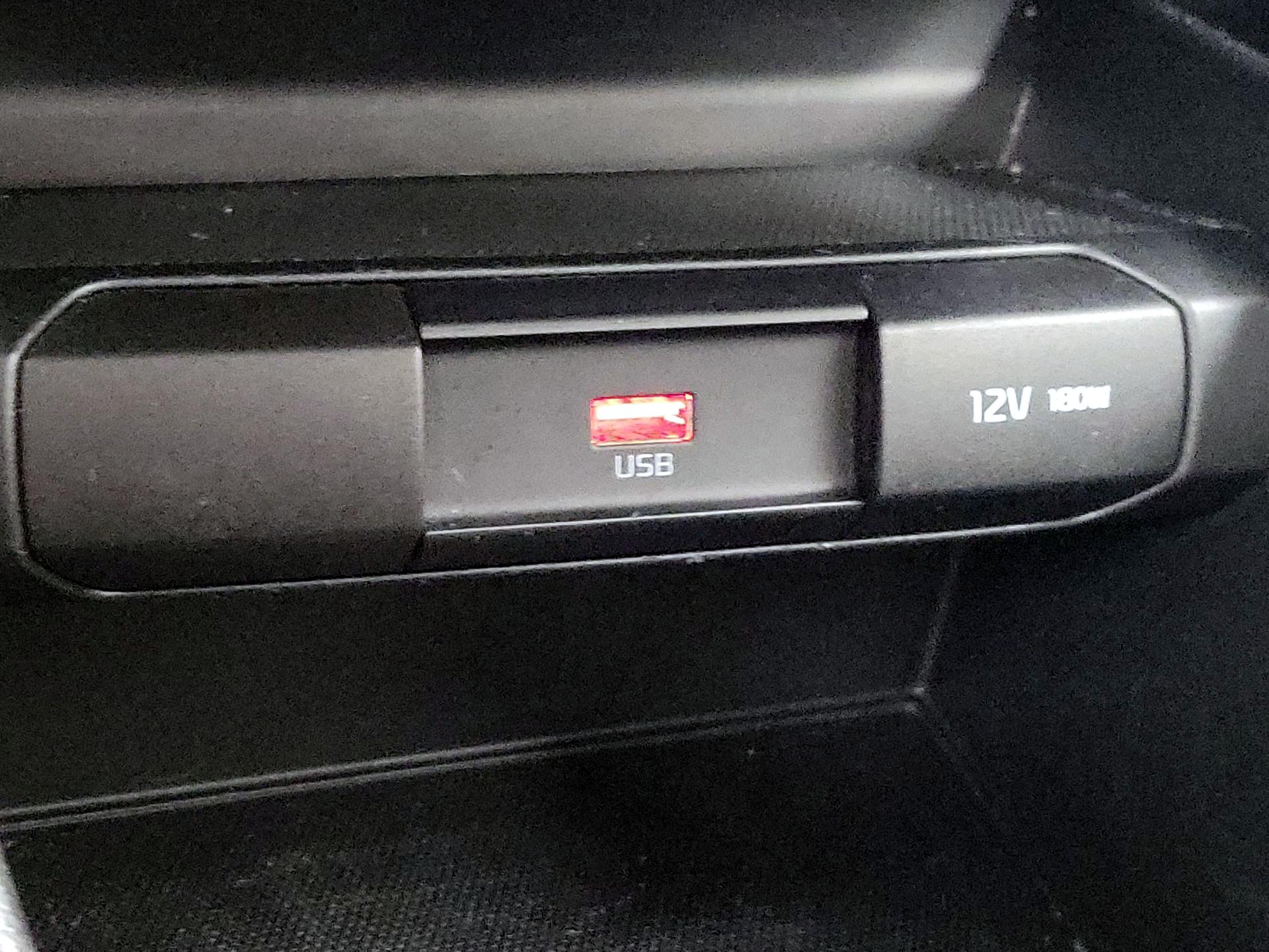 Thumbnail: 2023 Kia Rio - 18