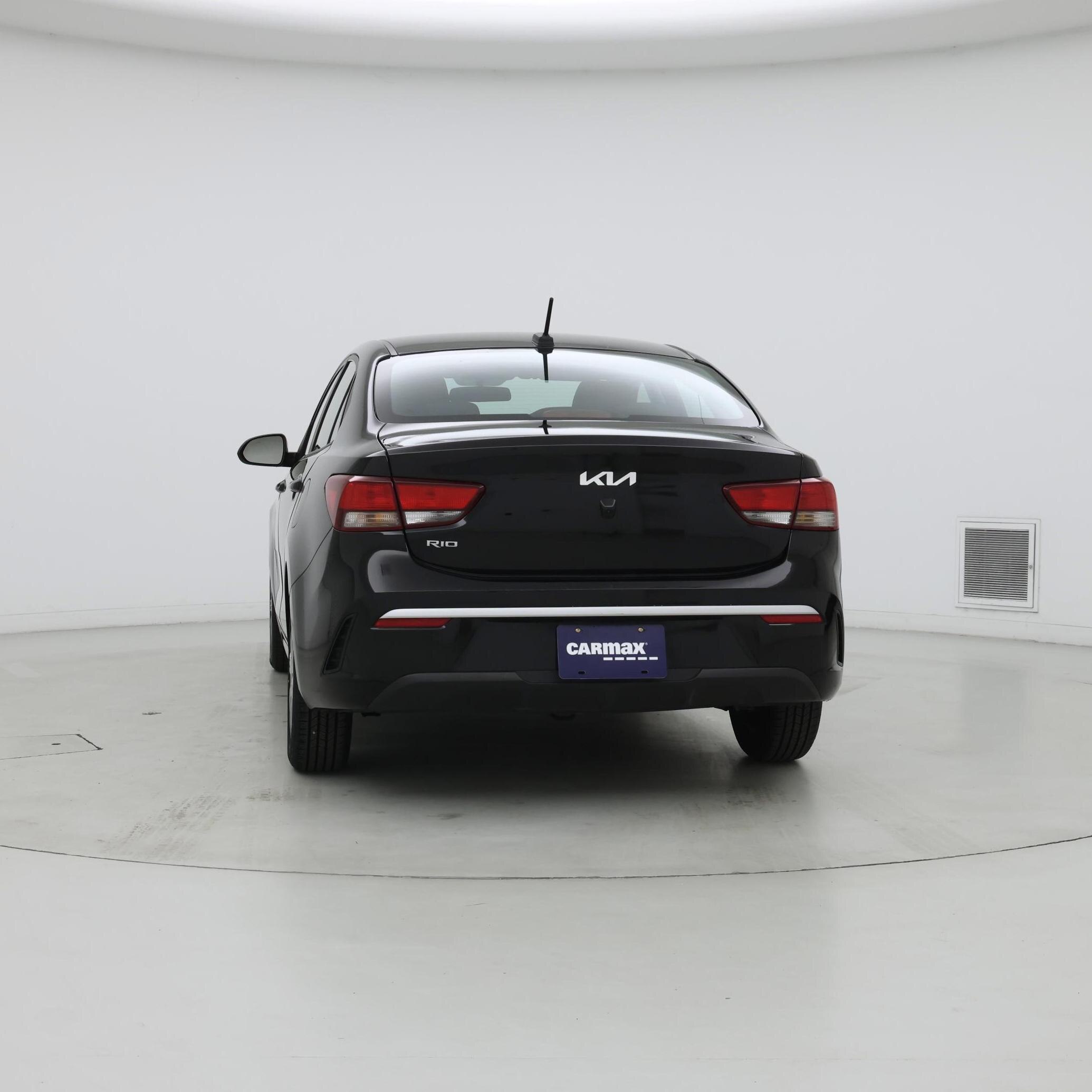 Thumbnail: 2023 Kia Rio - 6