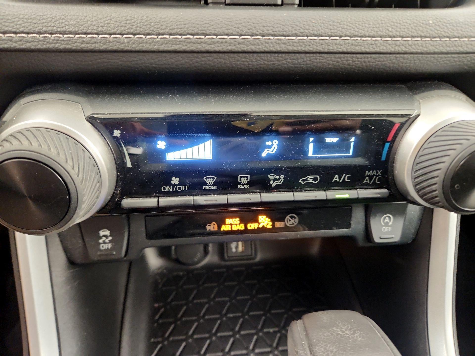 Thumbnail: 2023 Toyota RAV4 - 16