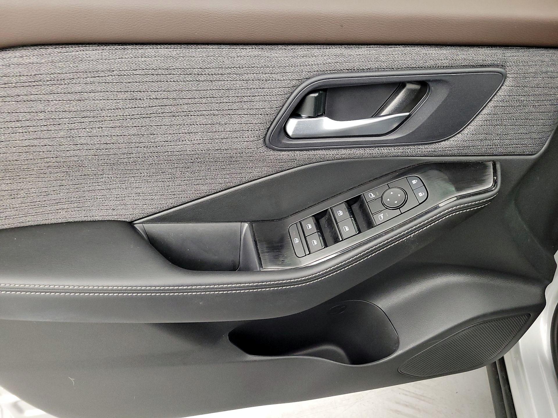 Thumbnail: 2023 Nissan Rogue - 12