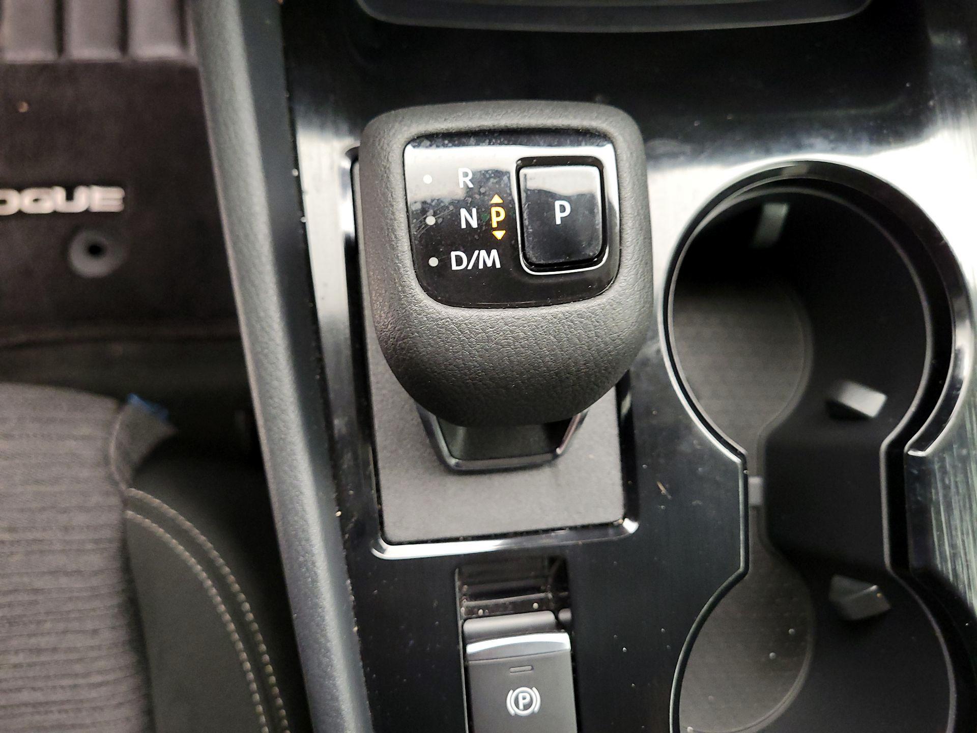 Thumbnail: 2023 Nissan Rogue - 15