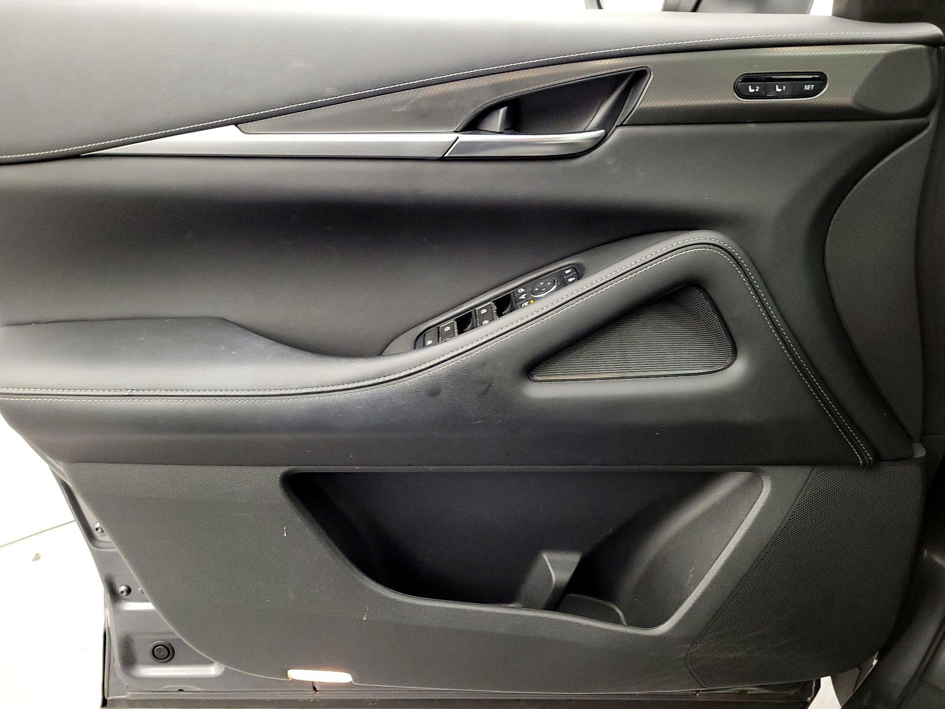 Thumbnail: 2023 INFINITI QX60 - 12