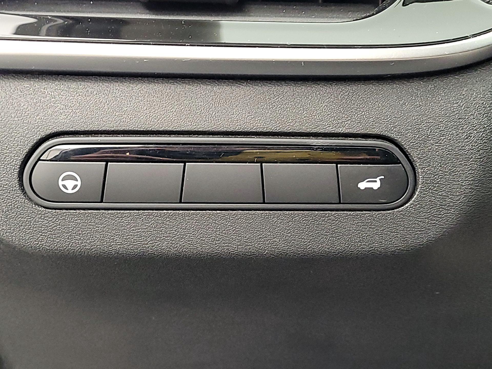 Thumbnail: 2023 INFINITI QX60 - 13