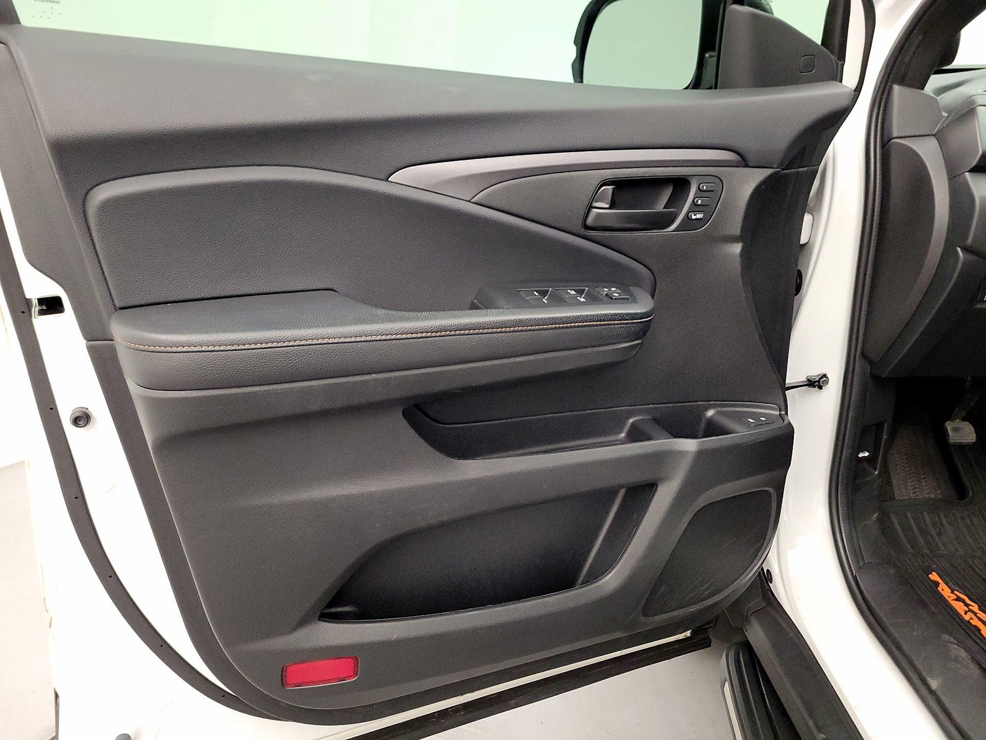 Thumbnail: 2022 Honda Pilot - 12