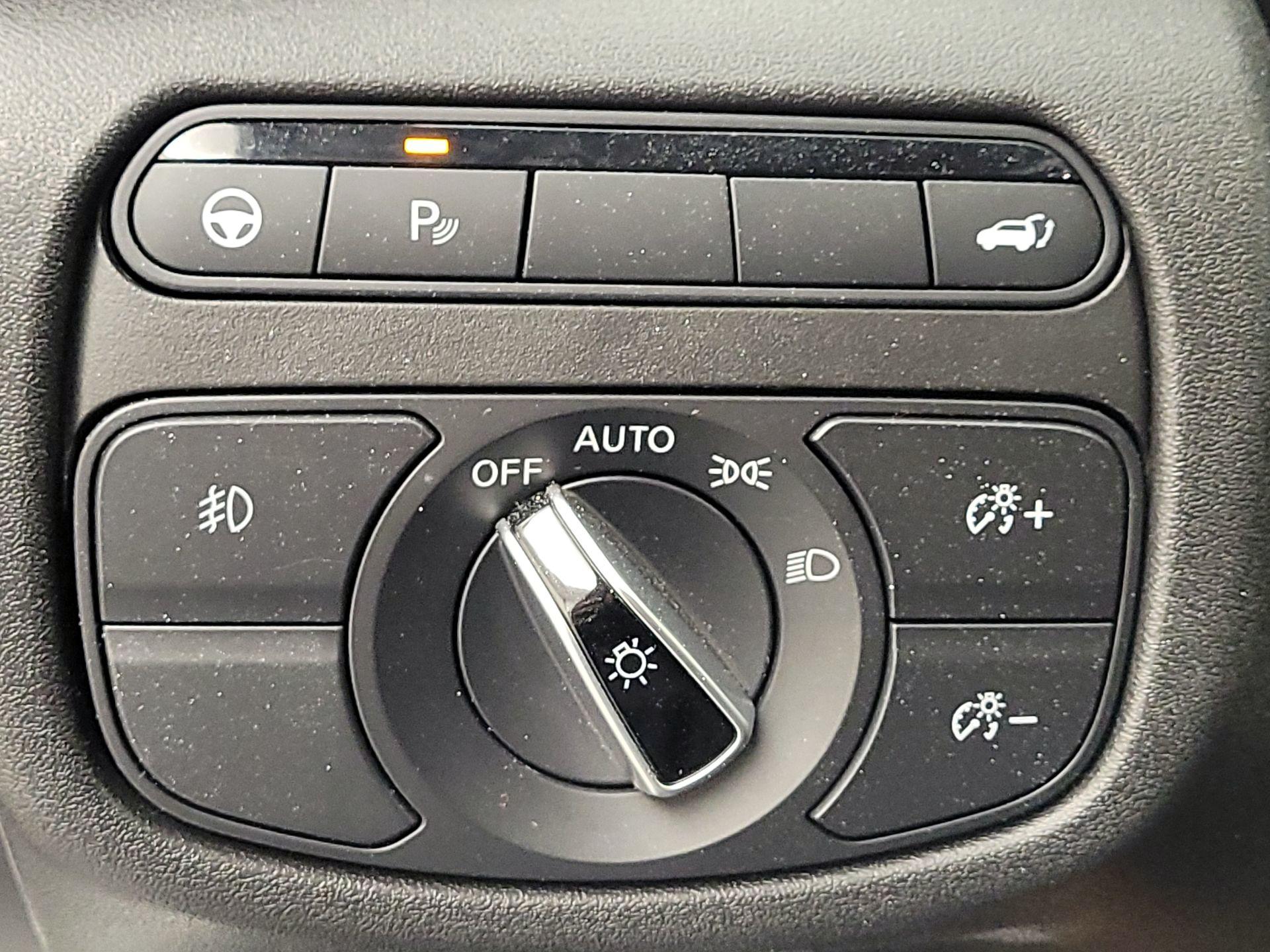 Thumbnail: 2021 INFINITI QX50 - 13