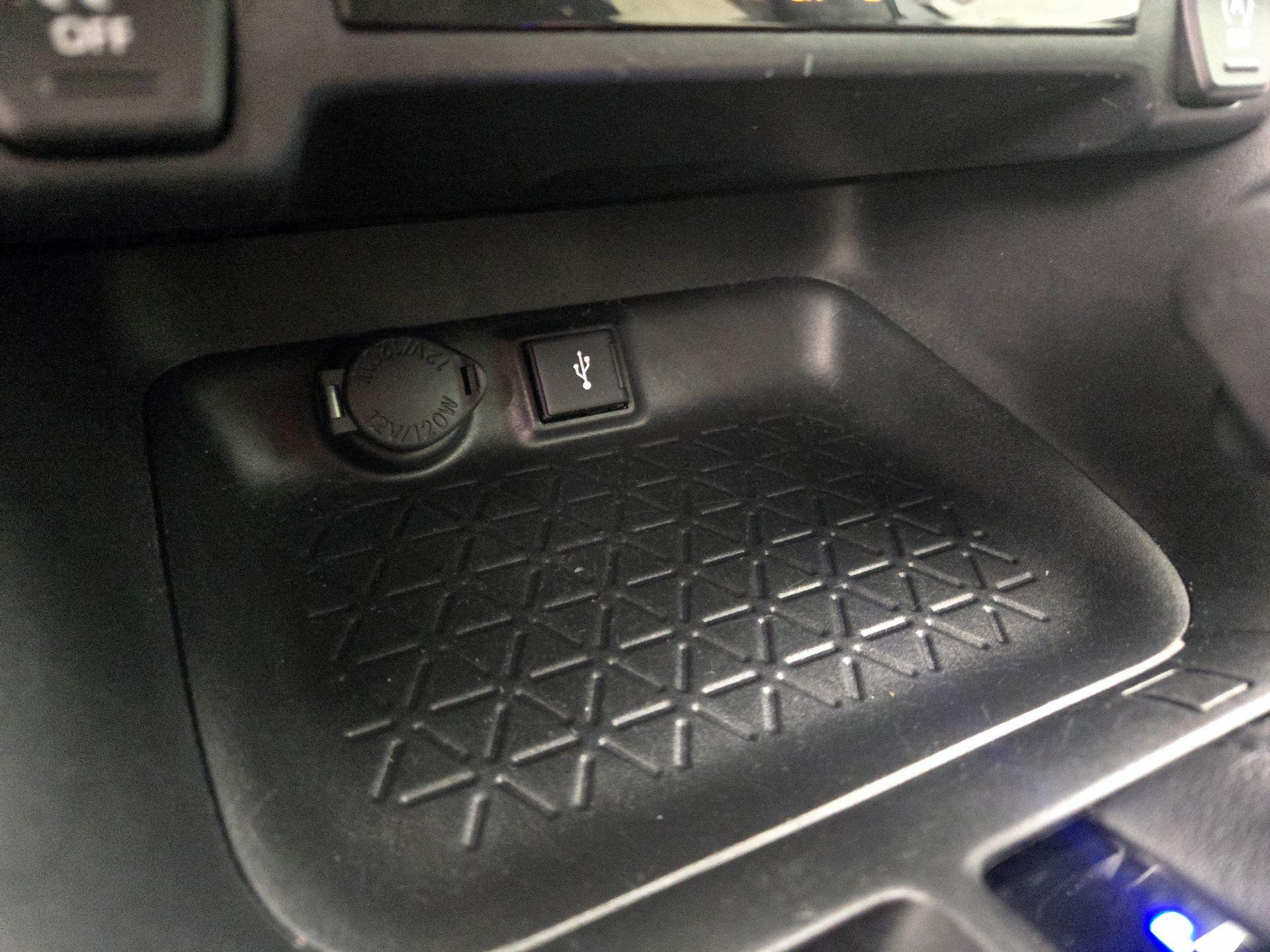 Thumbnail: 2020 Toyota RAV4 - 18