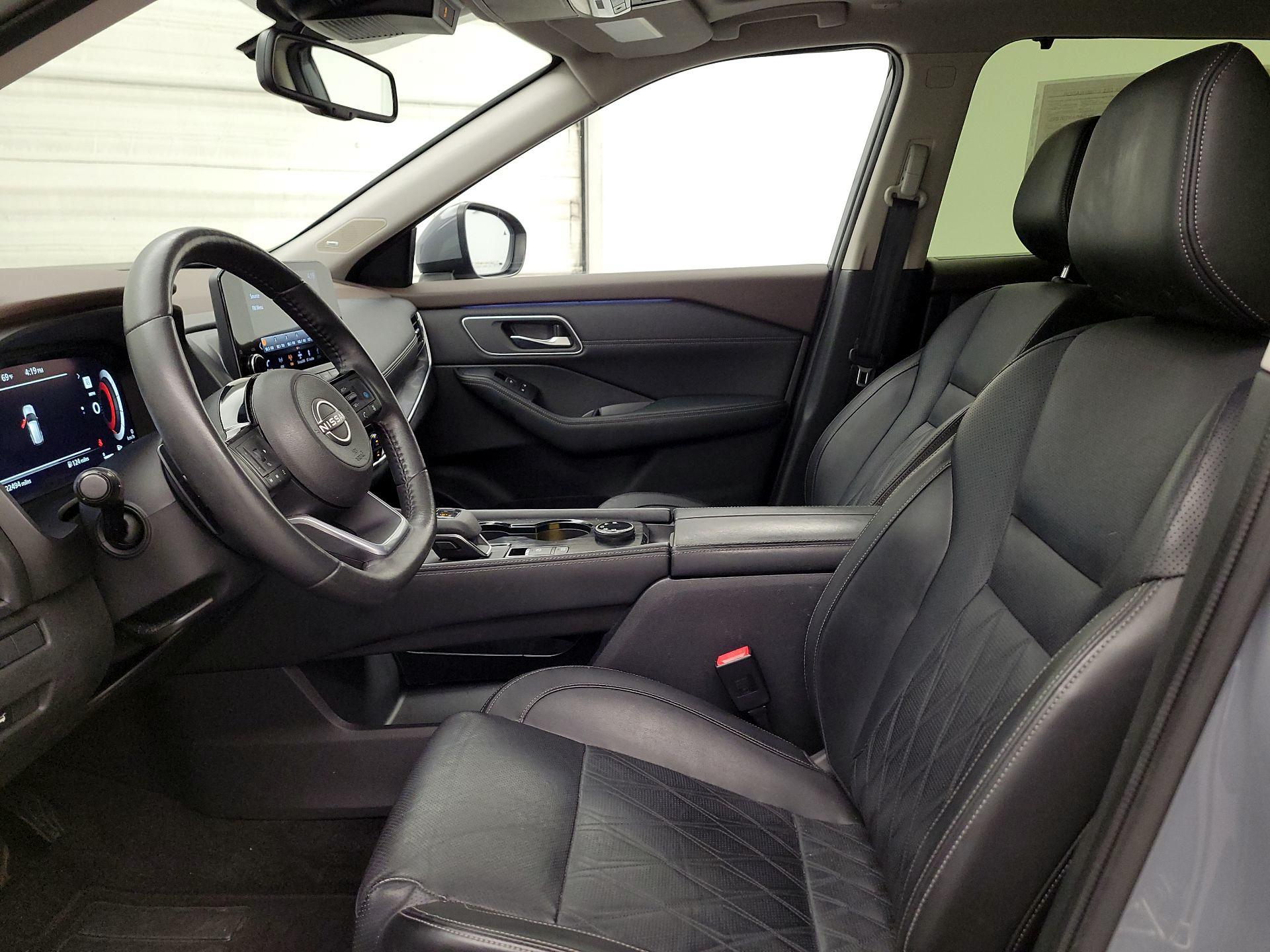 Thumbnail: 2023 Nissan Rogue - 11